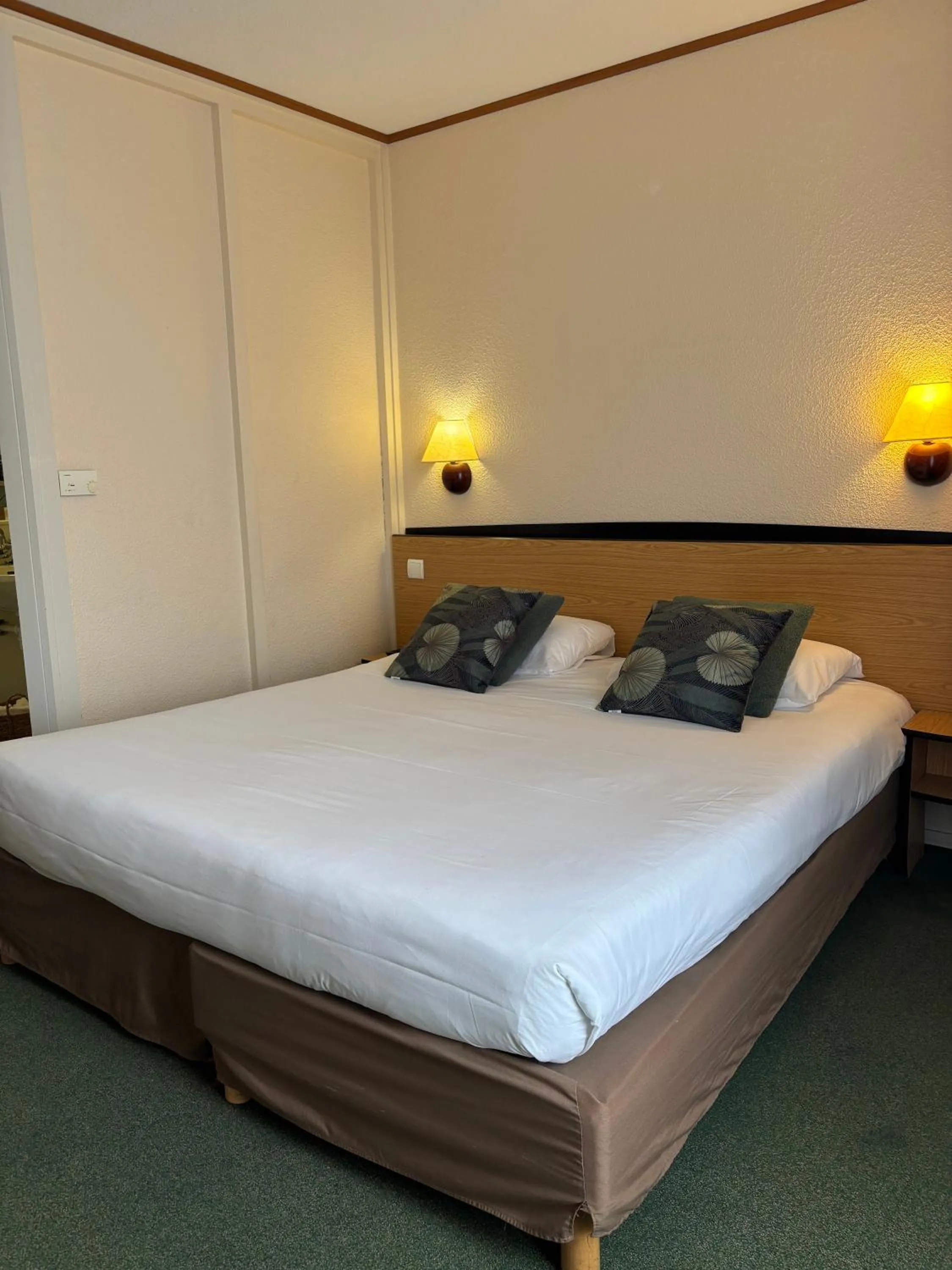 Double Room in Campanile Dijon Centre - Gare