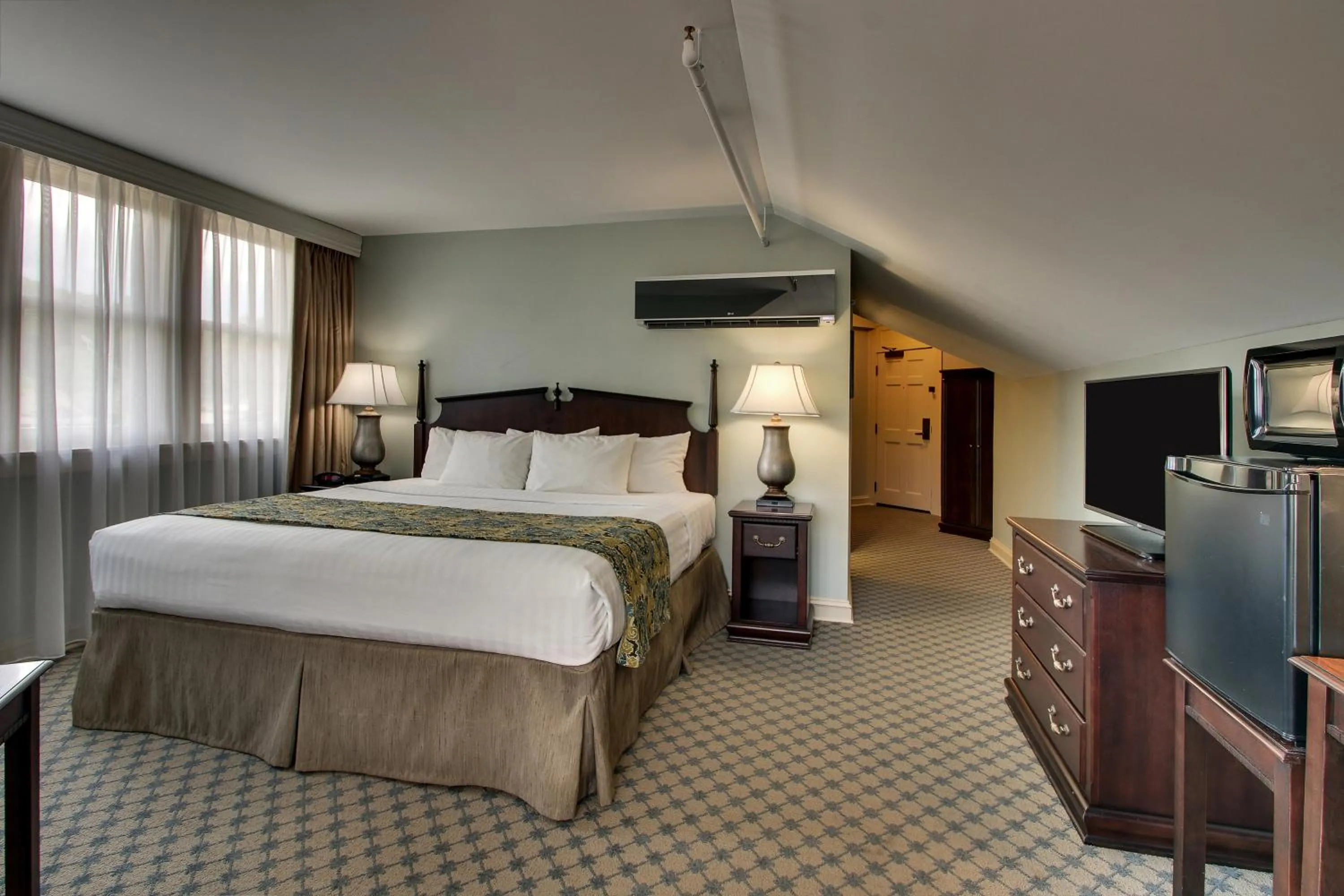 Queen Room - single occupancy - Disability Access in The Inn at Wise