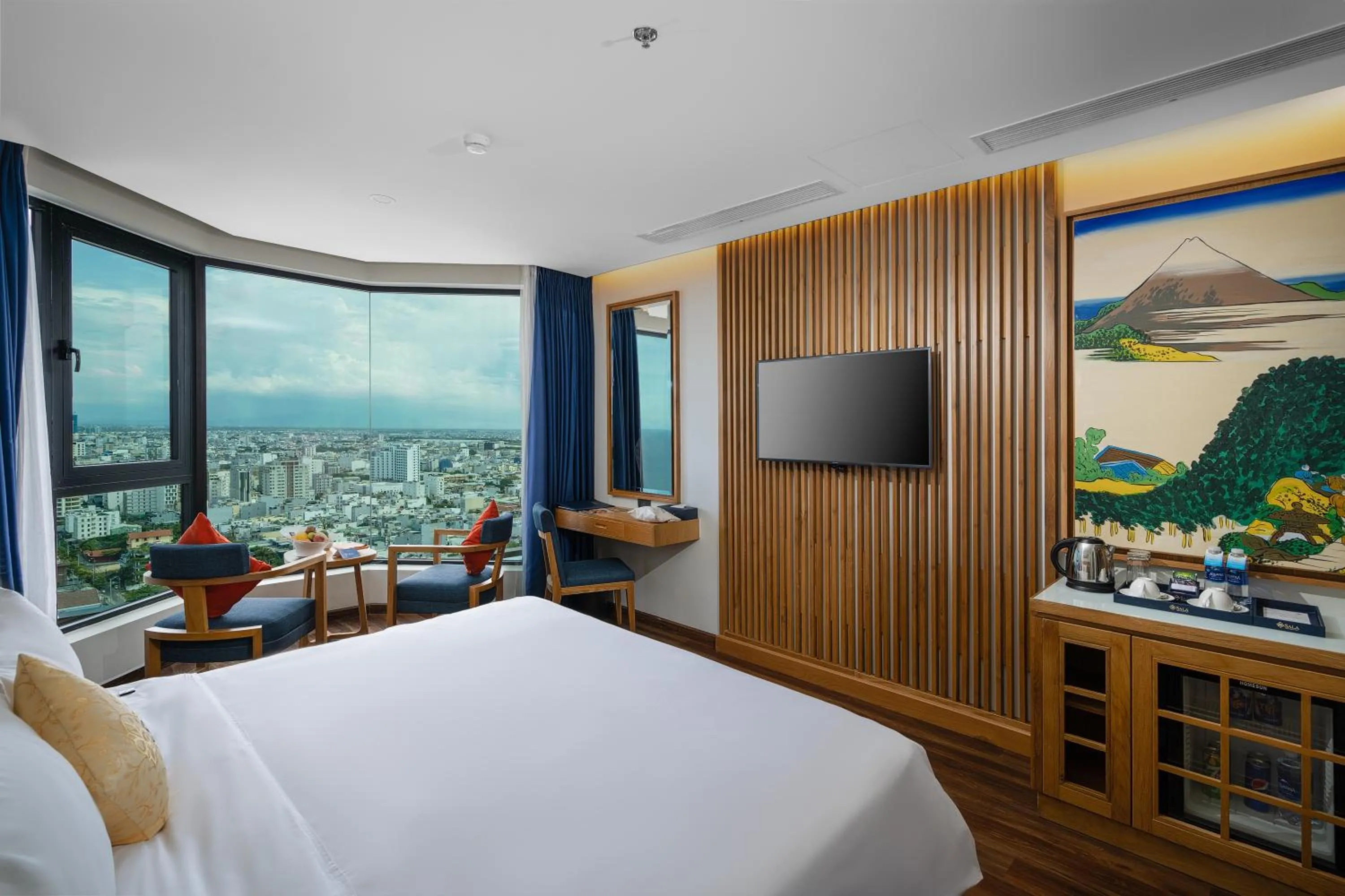 Family Suite with Panoramic View in Sala Danang Beach Hotel