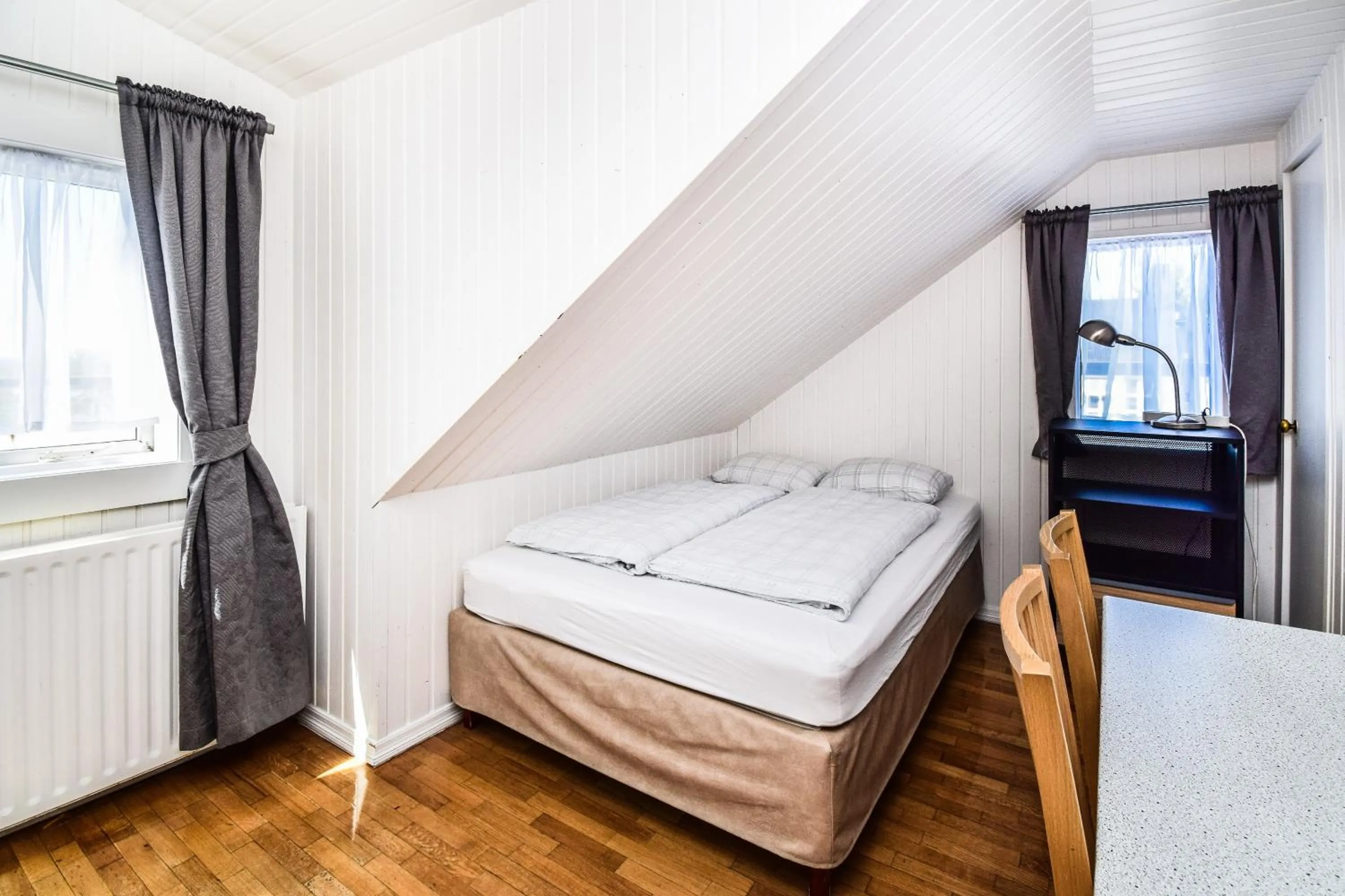 Double or Twin Room with Shared Bathroom in Guesthouse Aurora