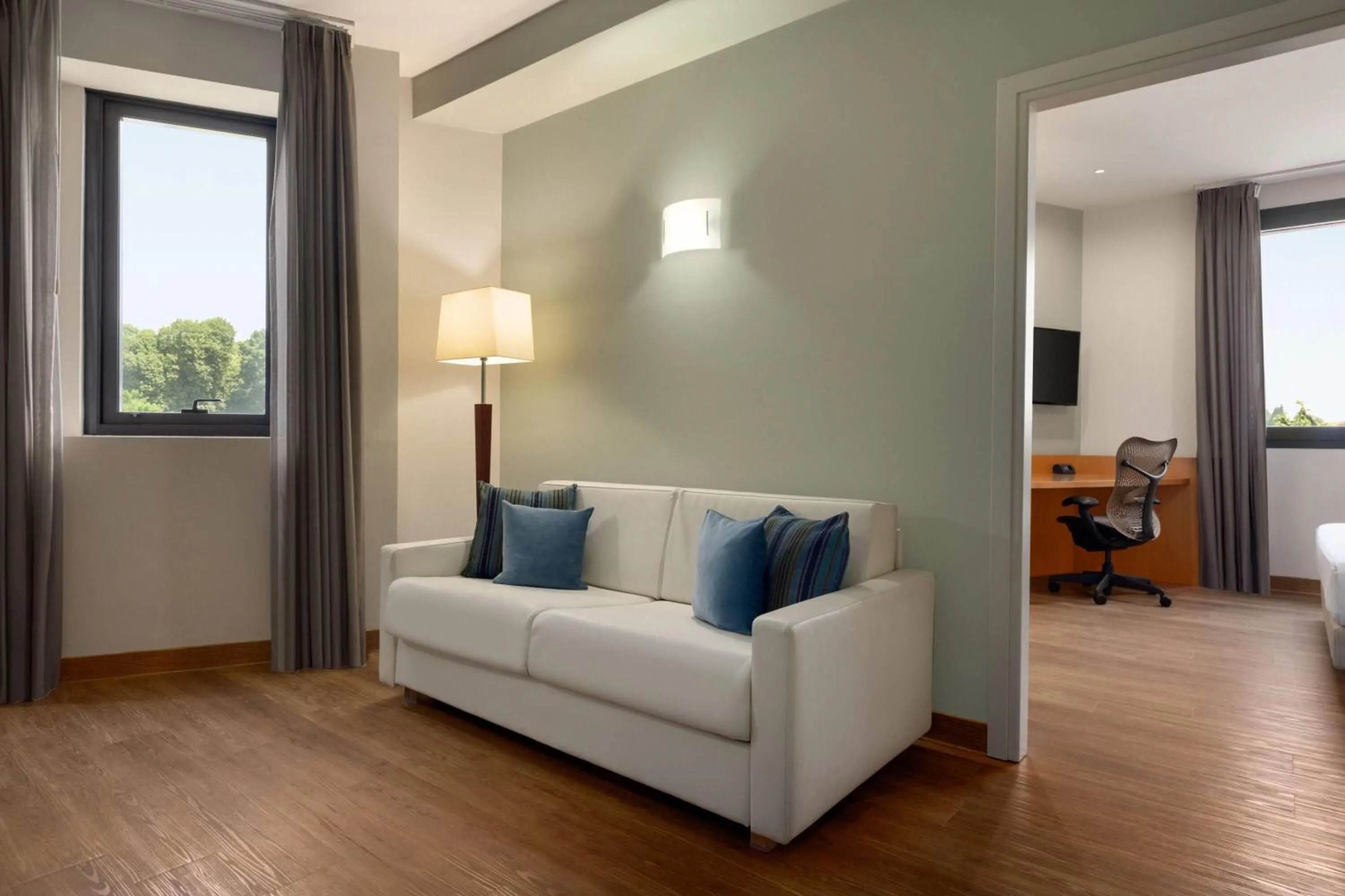 Suite in Zeus Essence Dolce by Wyndham Milan Malpensa