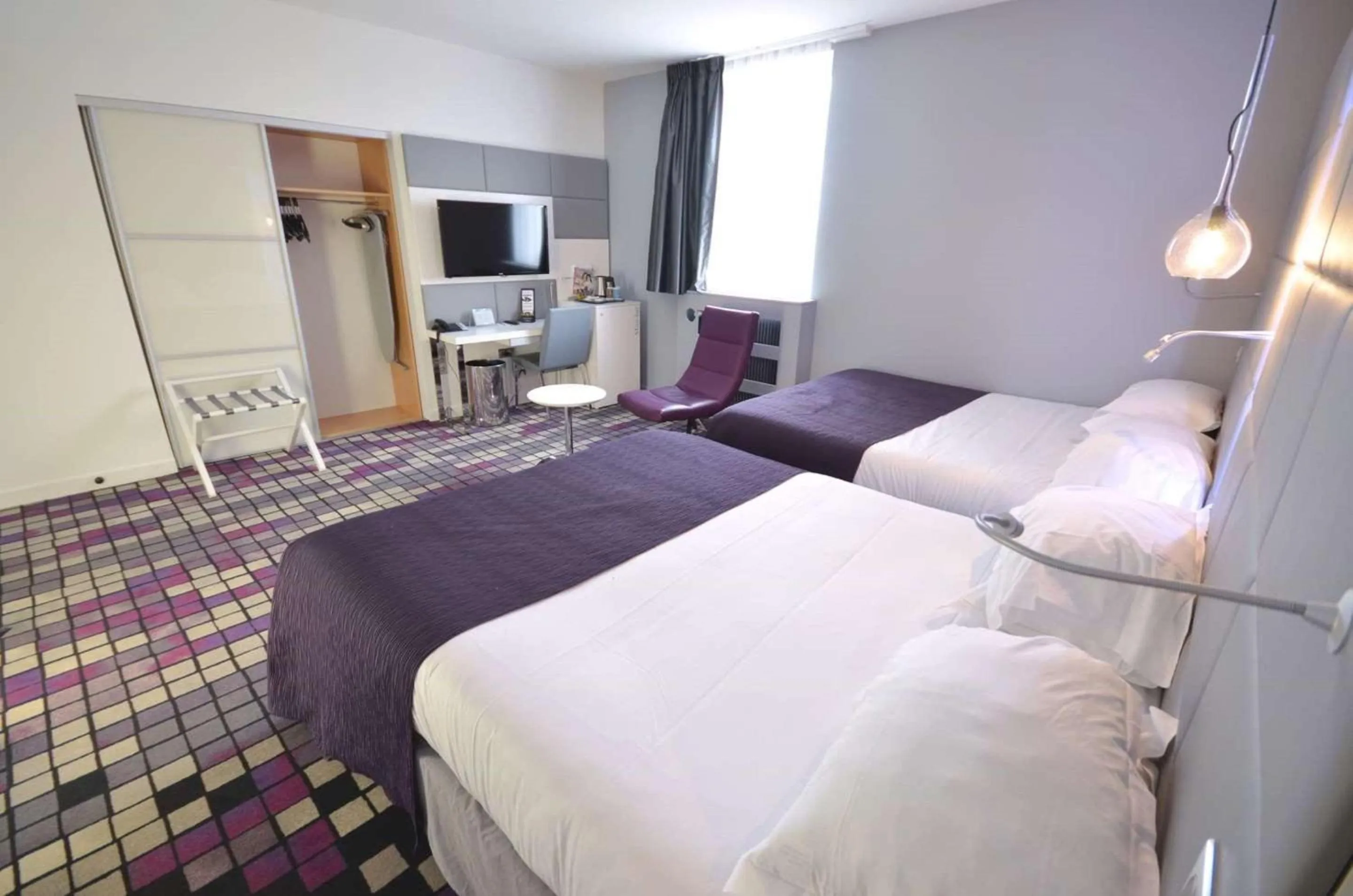 Family Room with Two Queen Beds - Non-Smoking in Best Western Dijon Centre Gare
