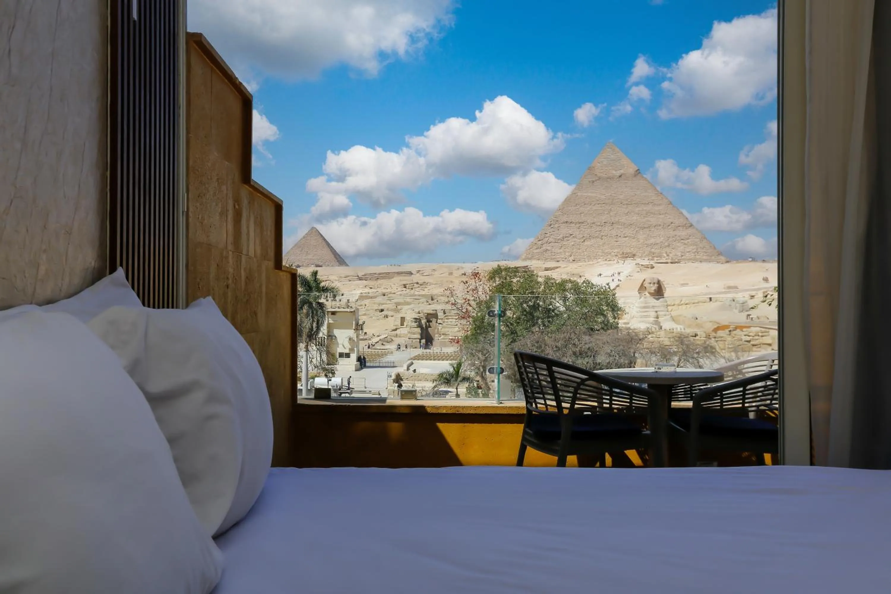 Twin Room with Balcony in Giza Pyramids View Inn