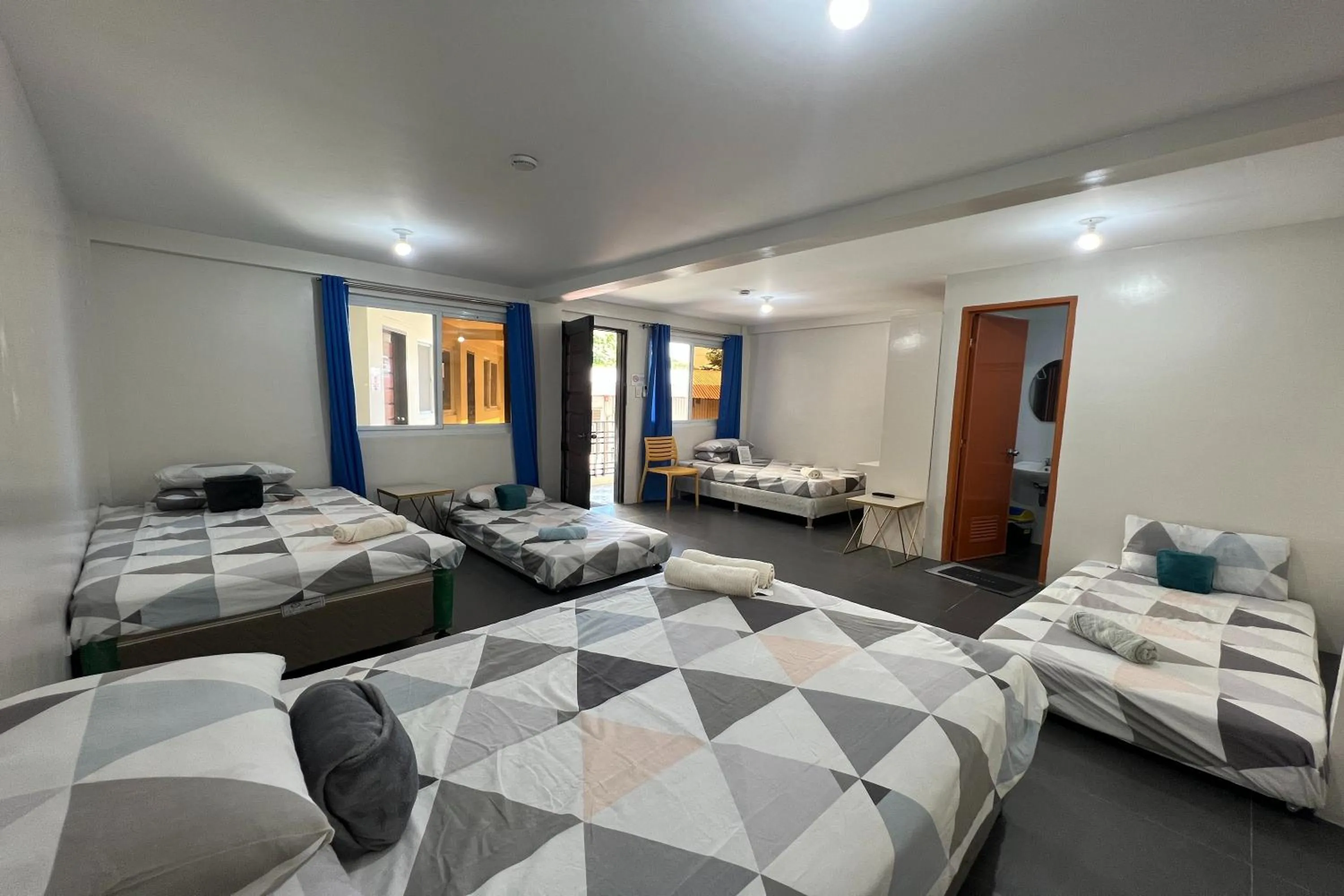 Deluxe Family Room in Happy Grey Hotel Vigan