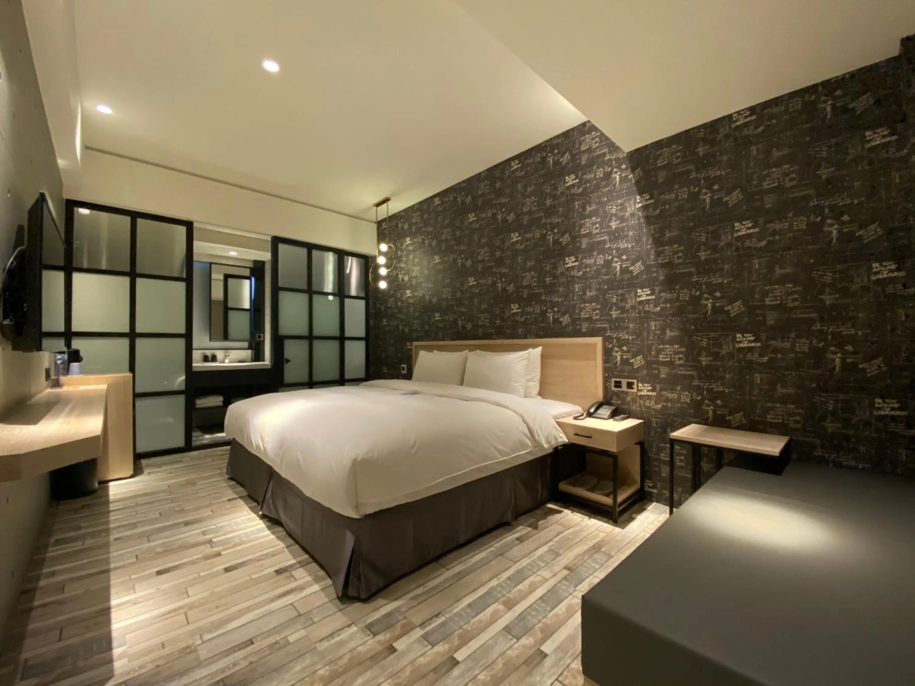 Superior King Room in Fengjia Micro Hotel