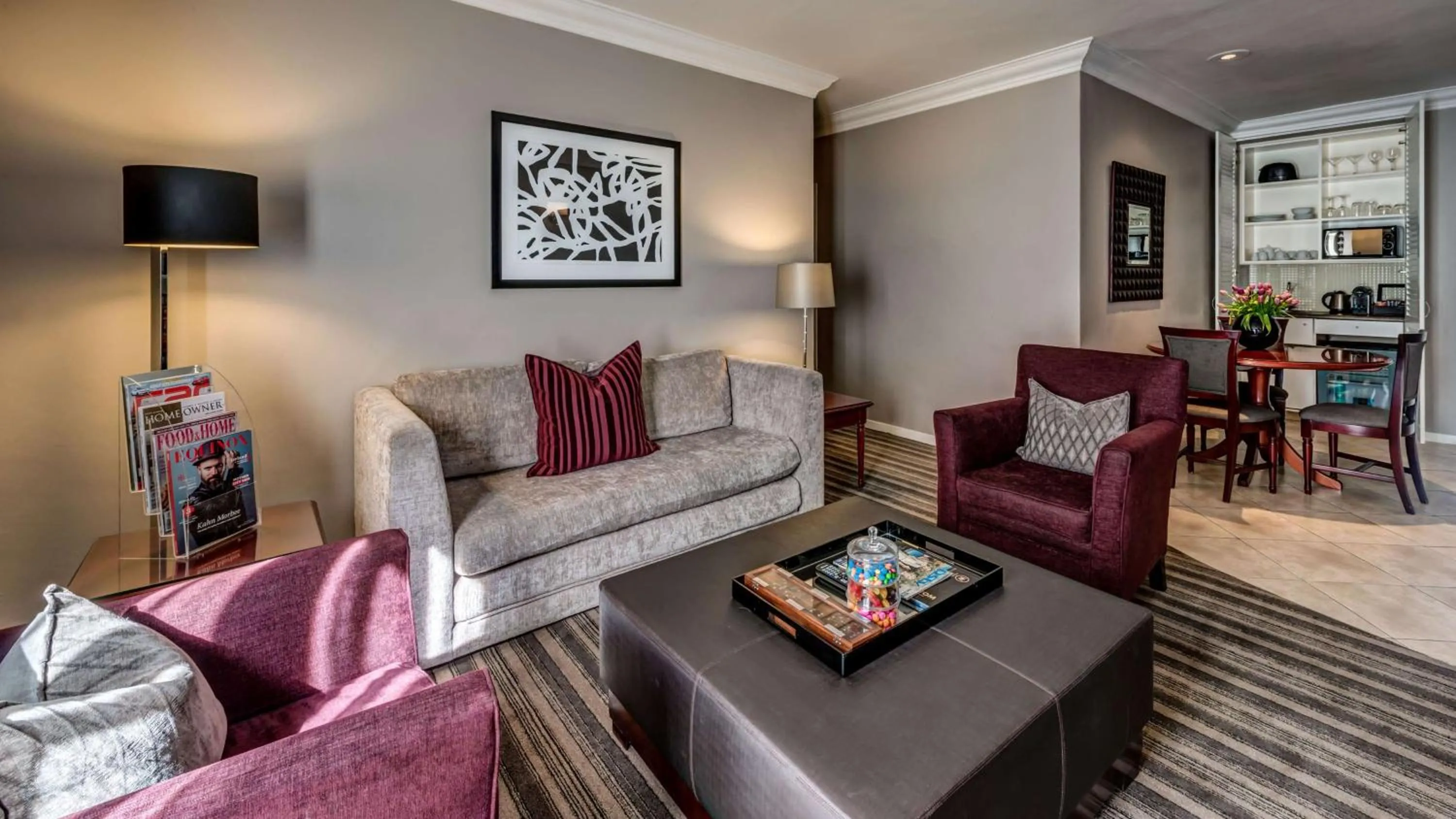 2 Bedroom Suite Smoking in Southern Sun Katherine Street