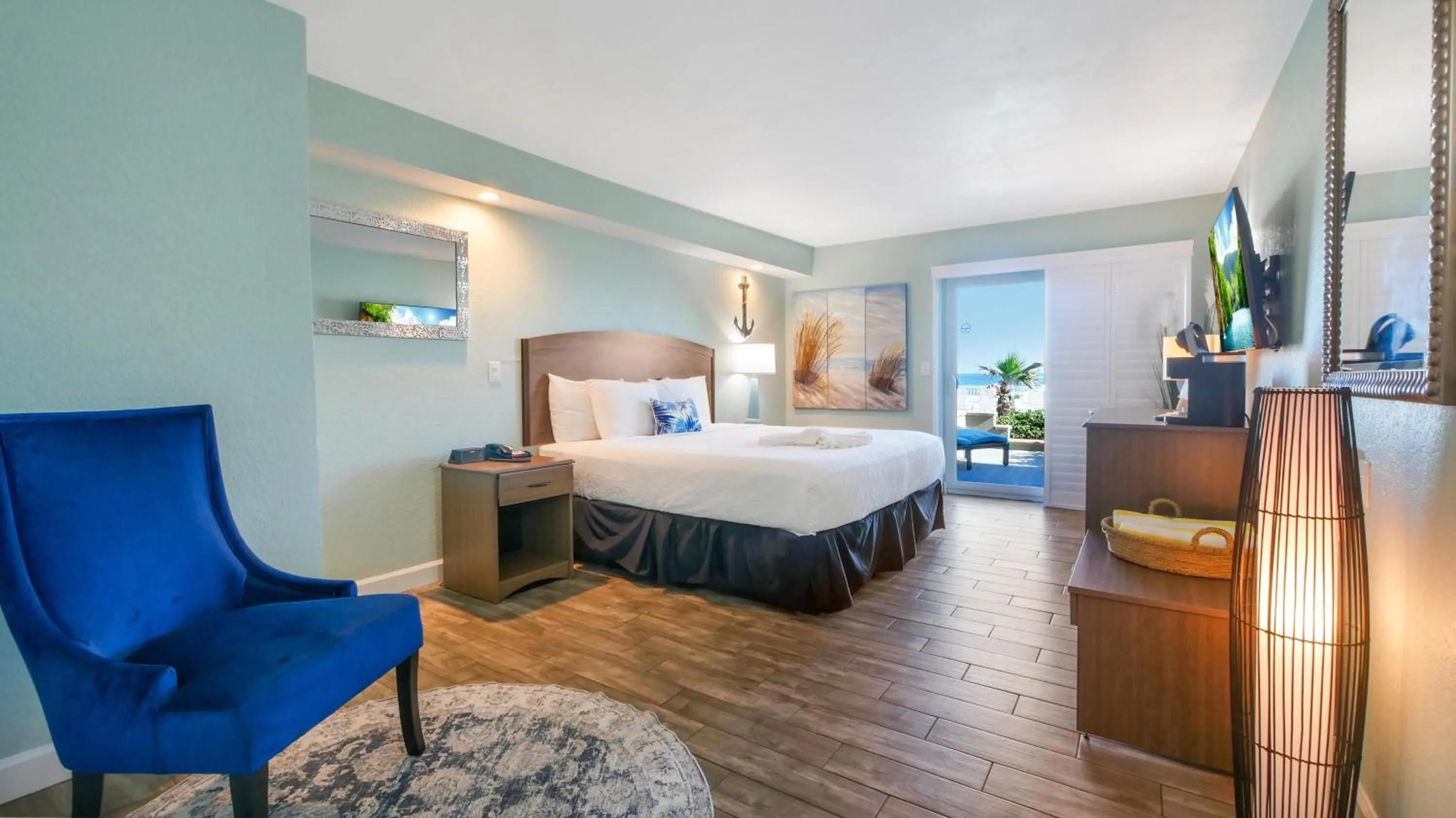 King Room Oceanfront with Balcony in Boardwalk Inn and Suites