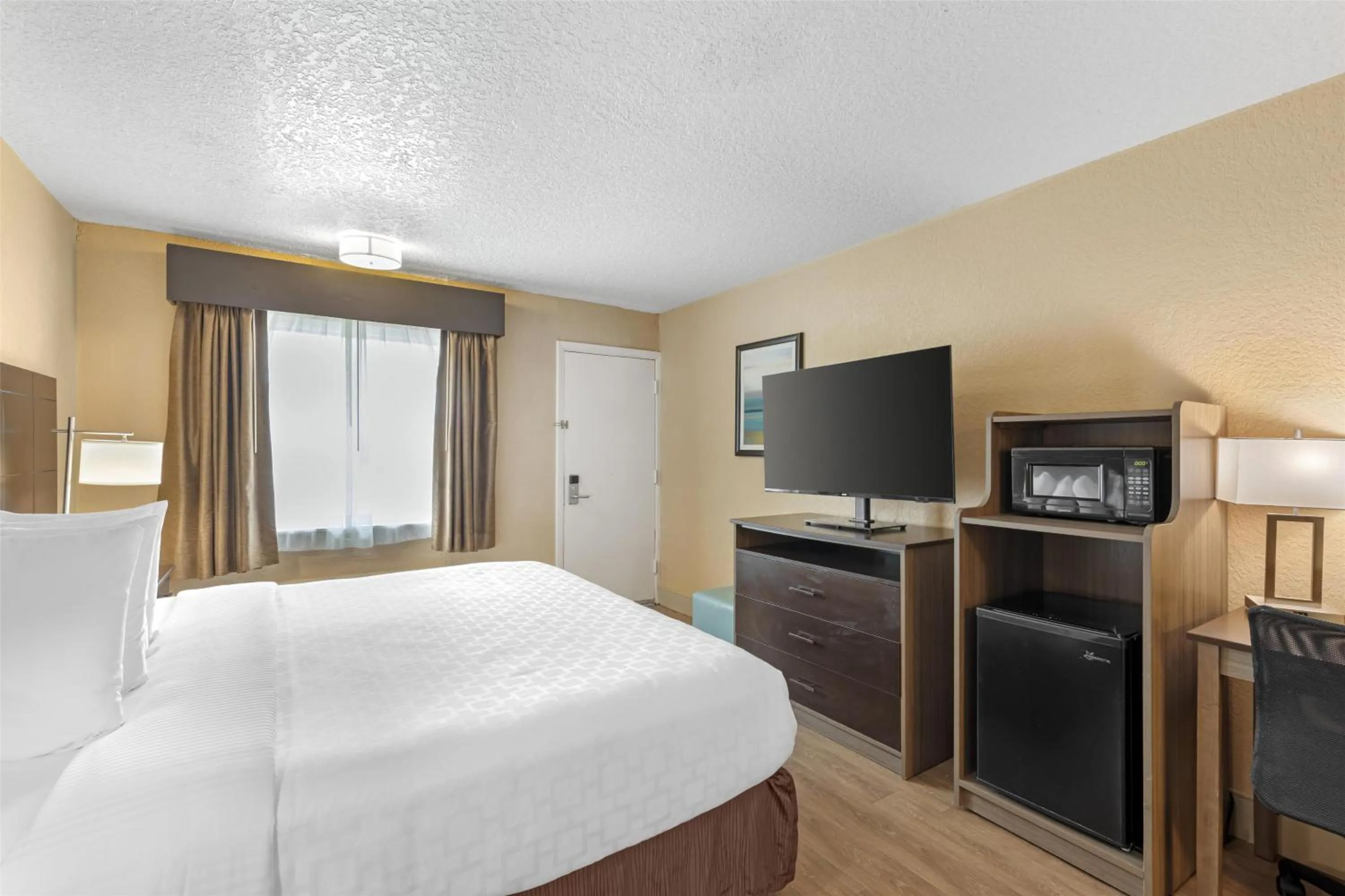 Double Room - Mobility Access/Smoking in Best Western Space Shuttle Inn