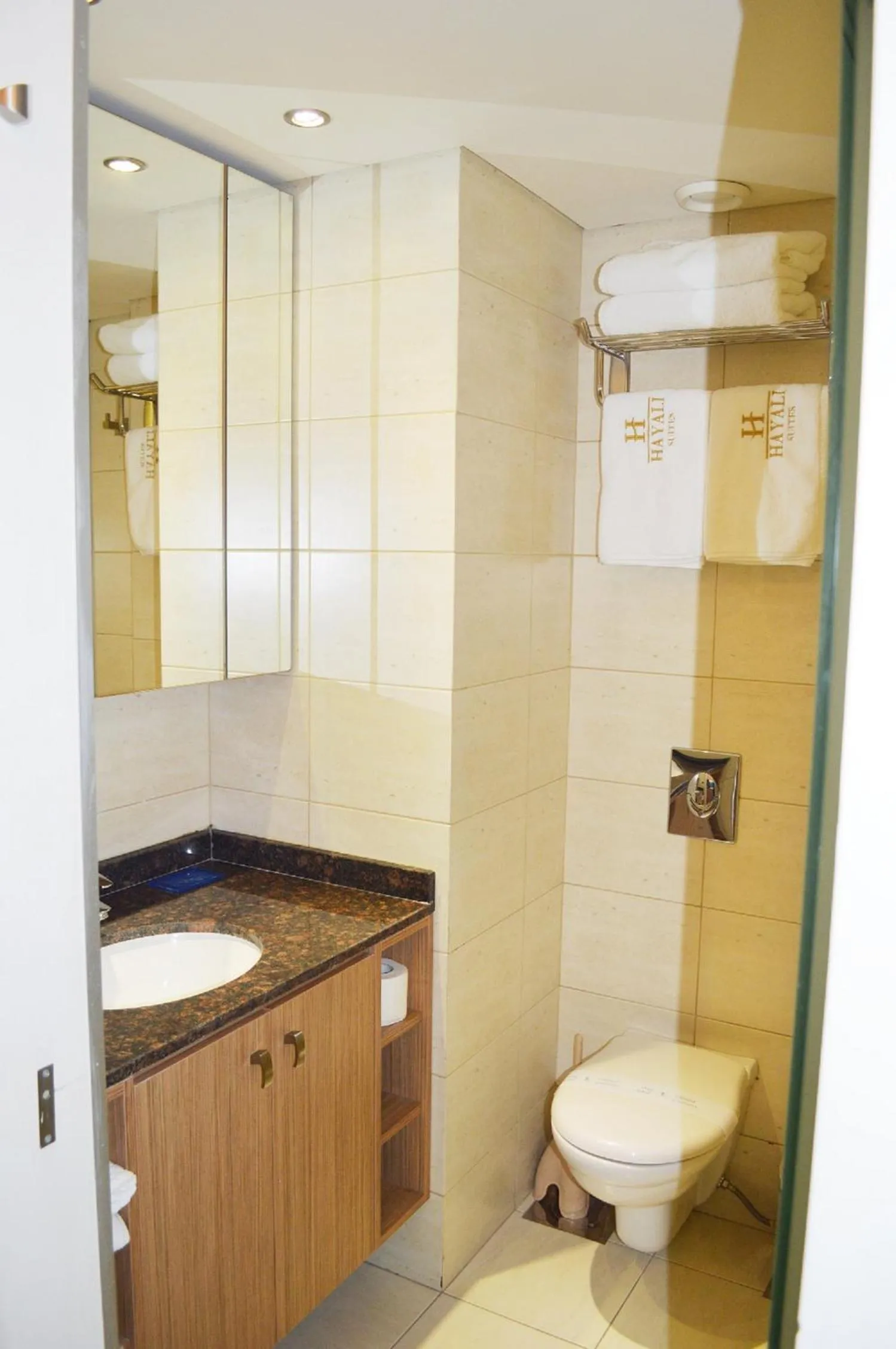 VIP King Size Bed Room in Hayali Suites