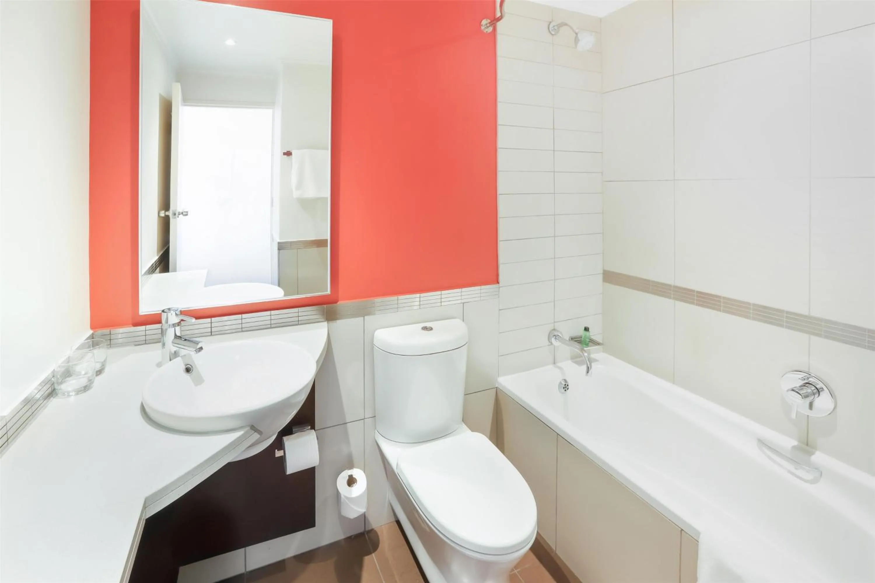 Superior Double Room with Two Double Beds Smoking in Garden Court Nelson Mandela Boulevard