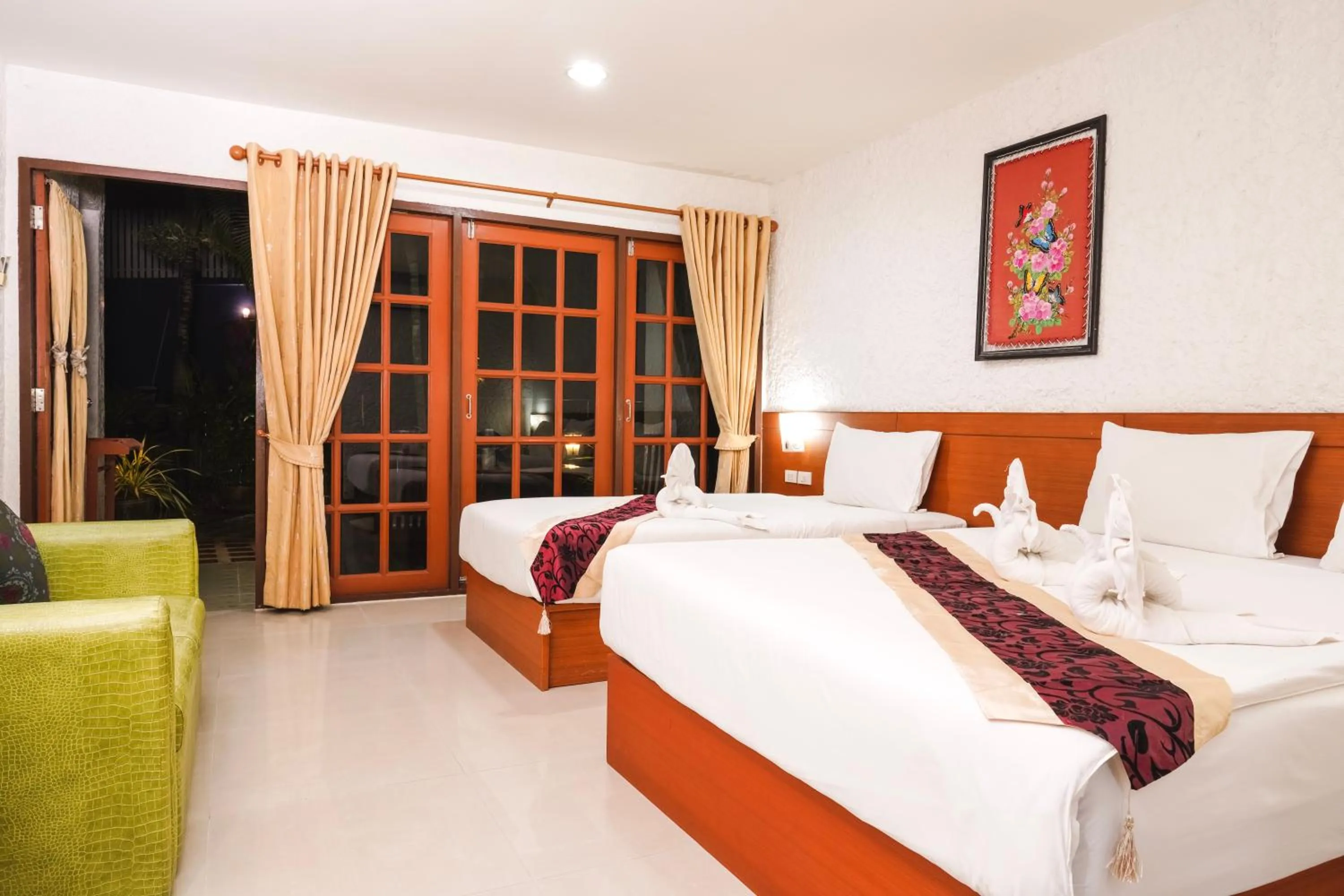 Family Room in Neptuna Hotel