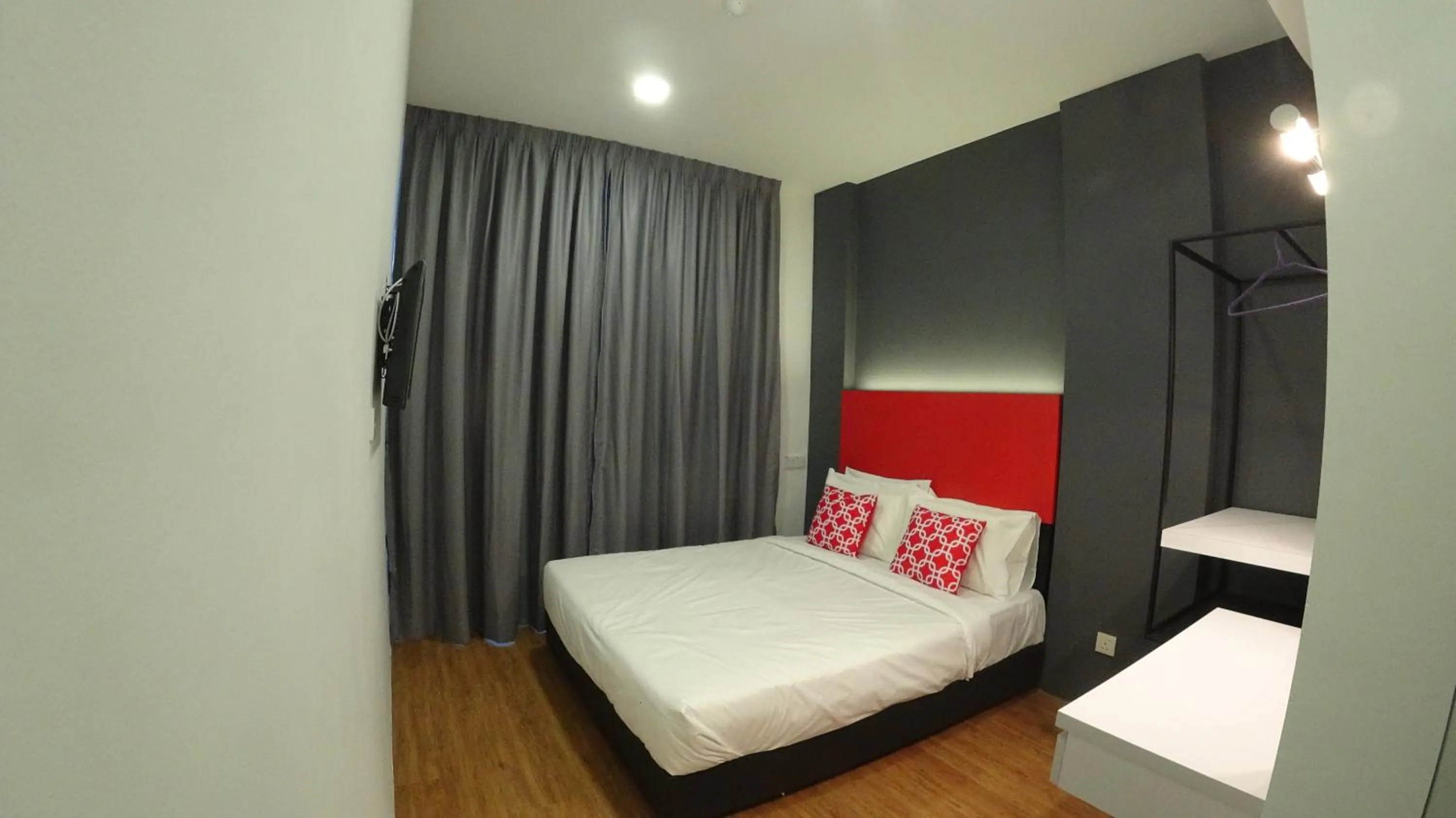 Superior Queen Room in The Red Hotel