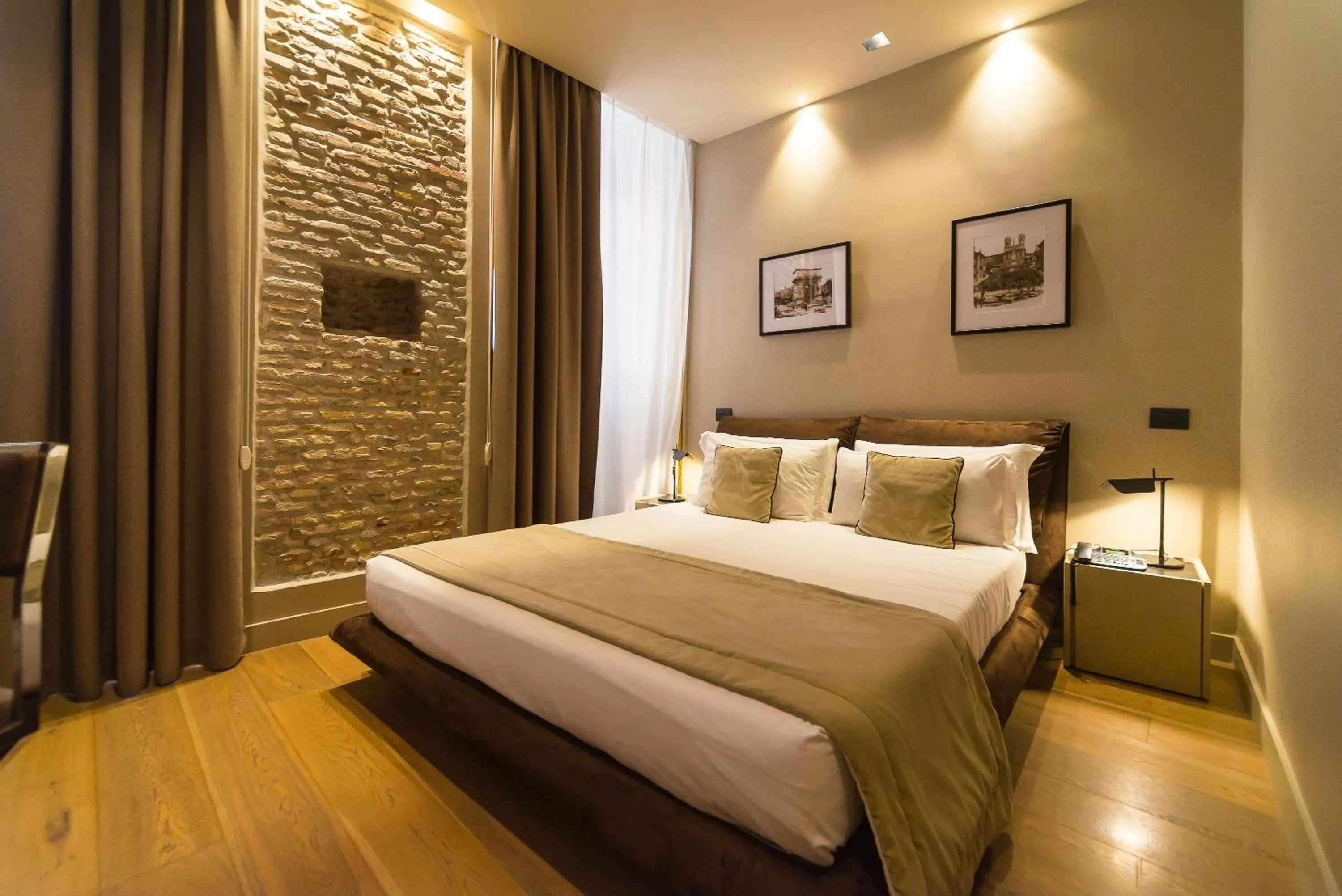 Deluxe Triple Room in Campo Marzio Luxury Suites