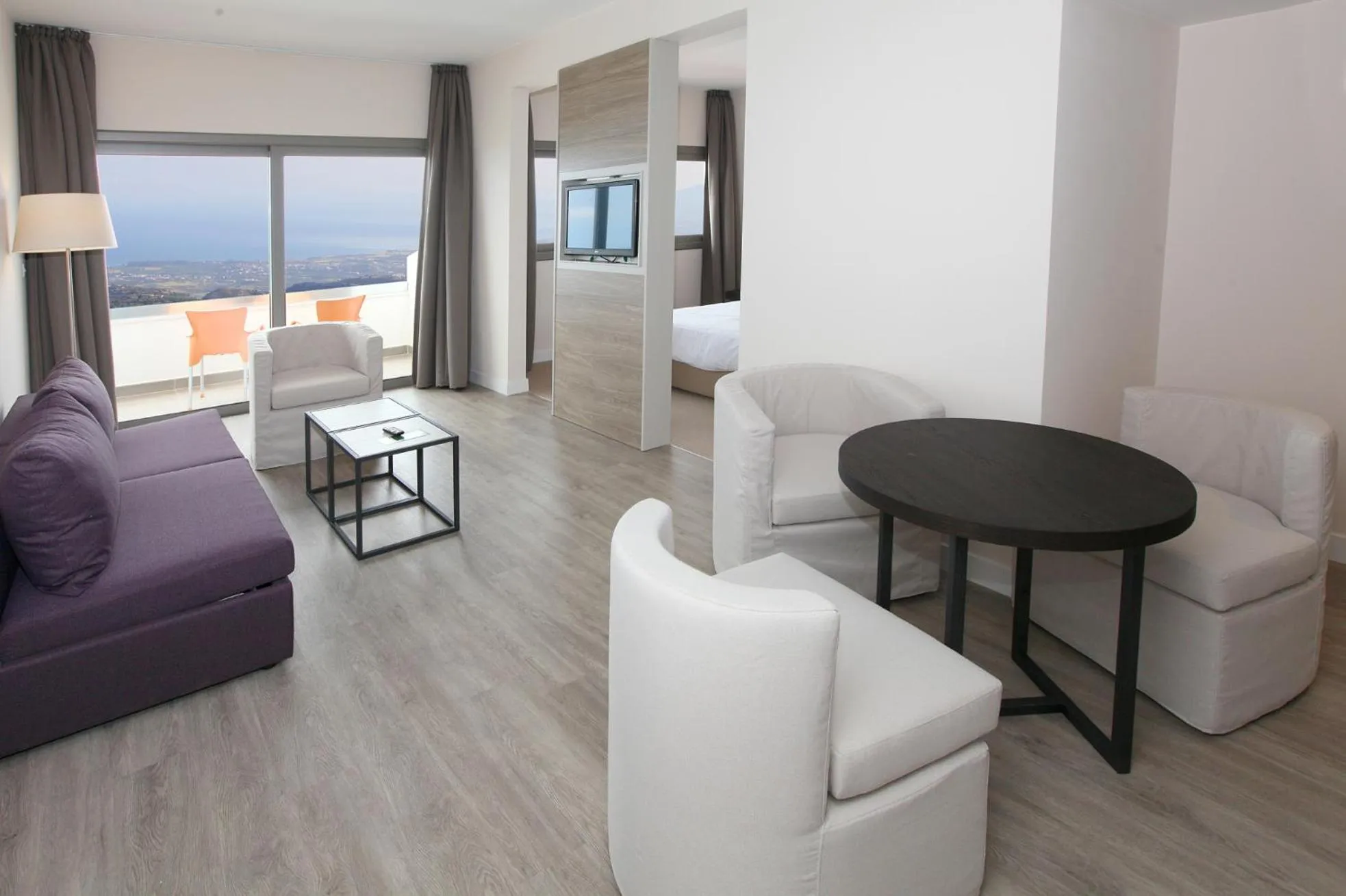 Executive Suite with Sea View in Droushia Heights Hotel