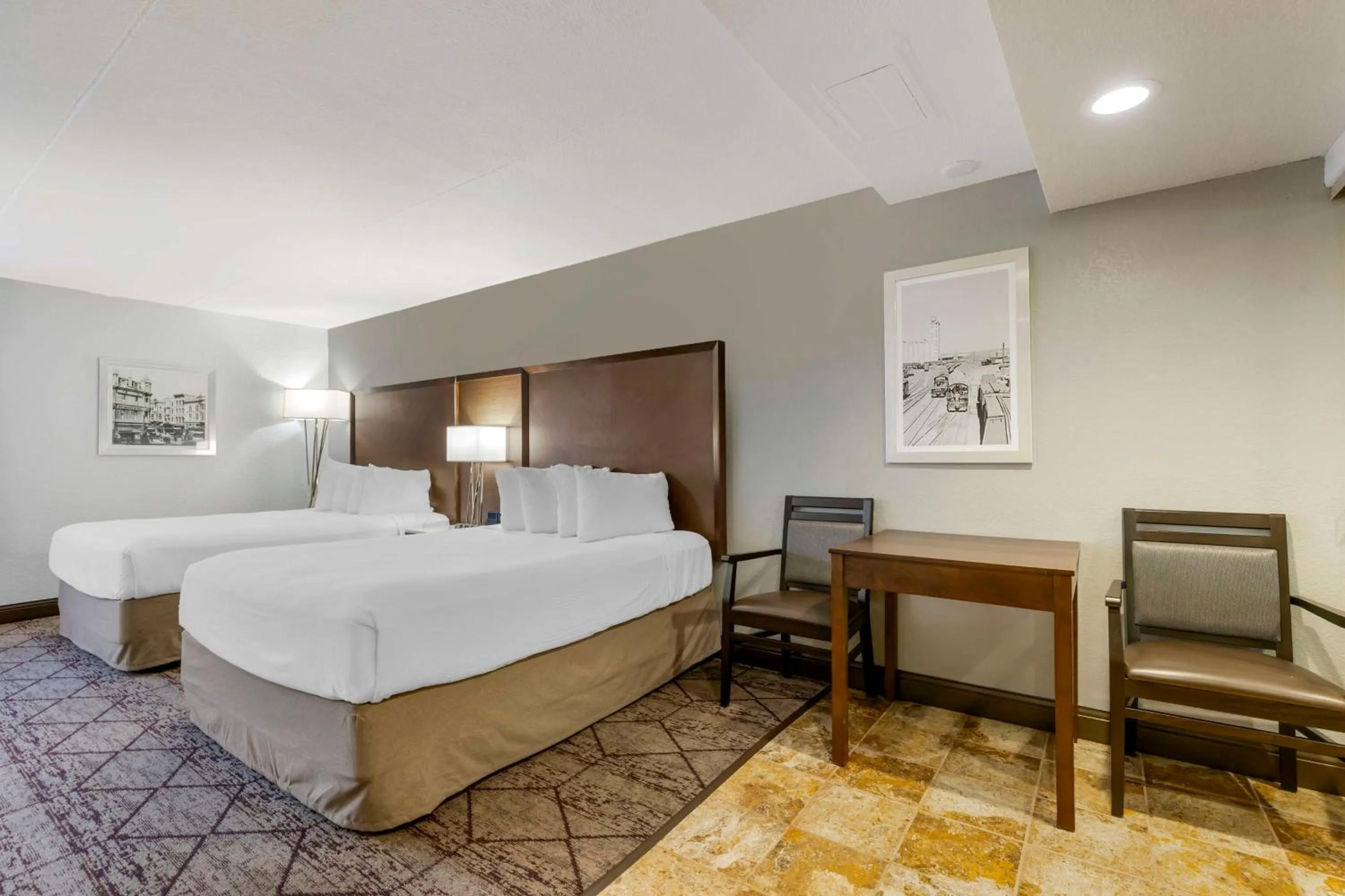 Queen Room with Two Queen Beds and Walk-In Shower - Mobility Accessible in Best Western Plus Longbranch Hotel & Convention Center