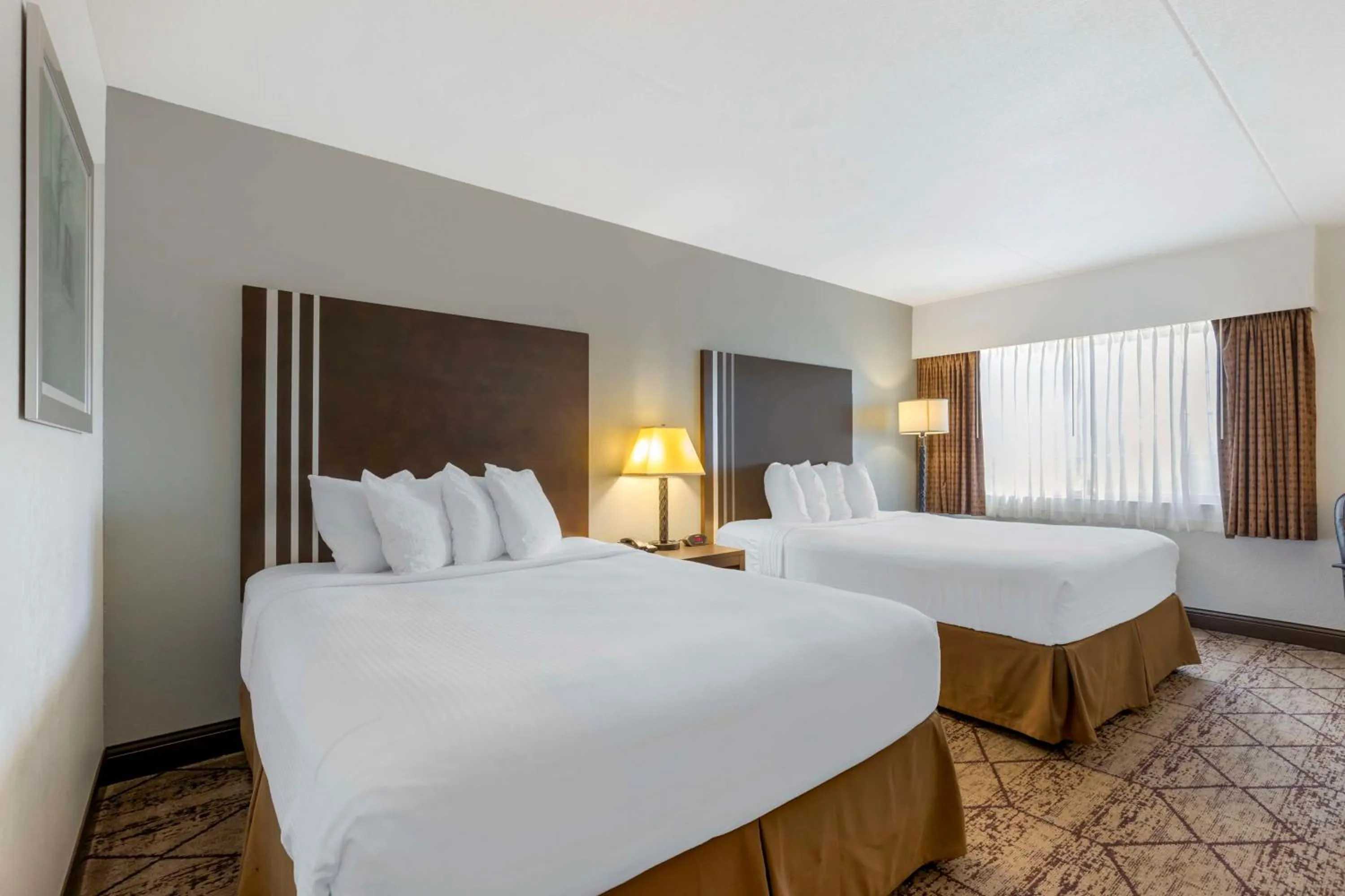 Queen Room with Two Queen Beds - Non Smoking in Best Western Plus Longbranch Hotel & Convention Center