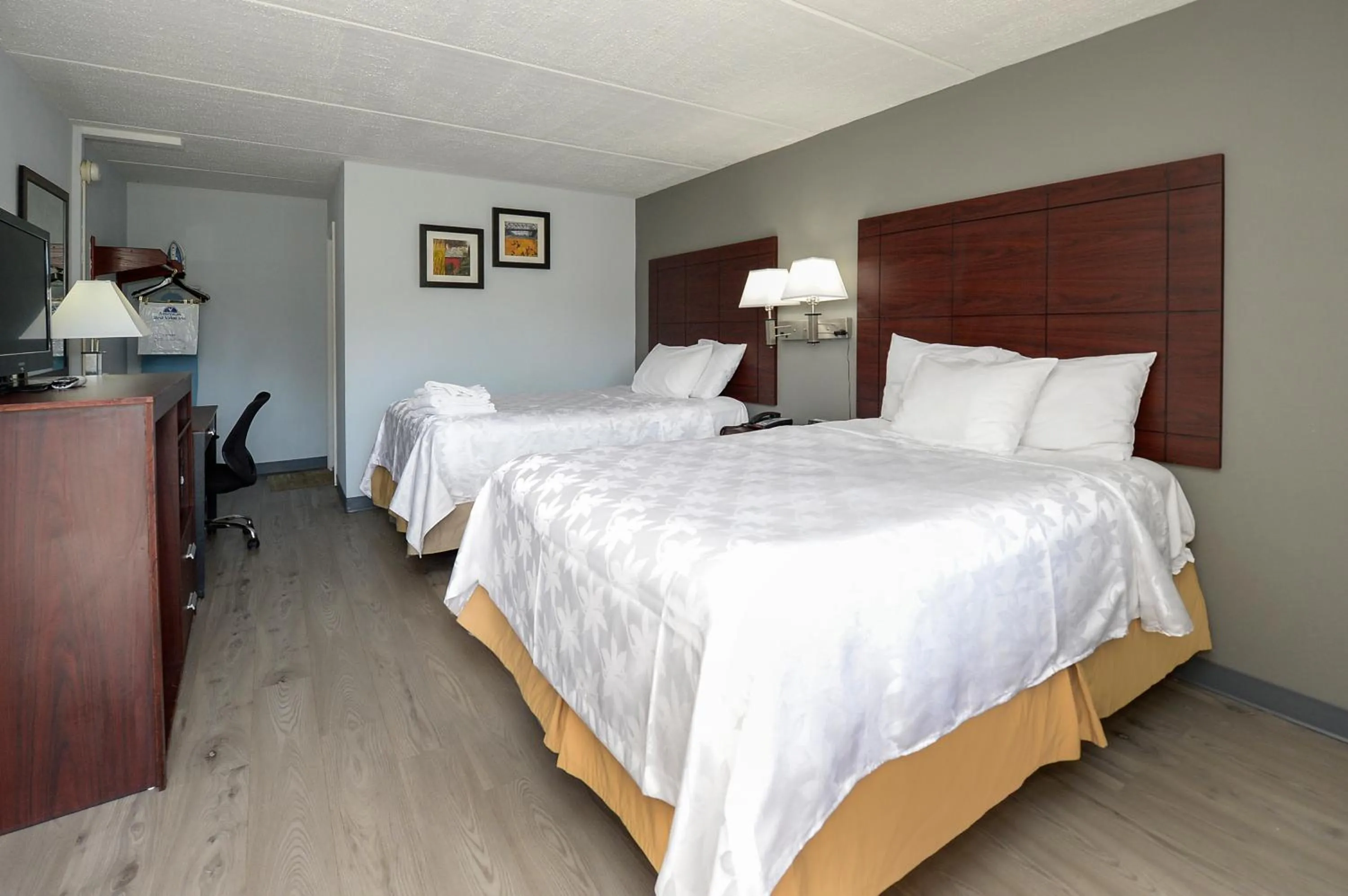 Double Room - Disability Access in Americas Best Value Inn at Central Valley-Woodbury