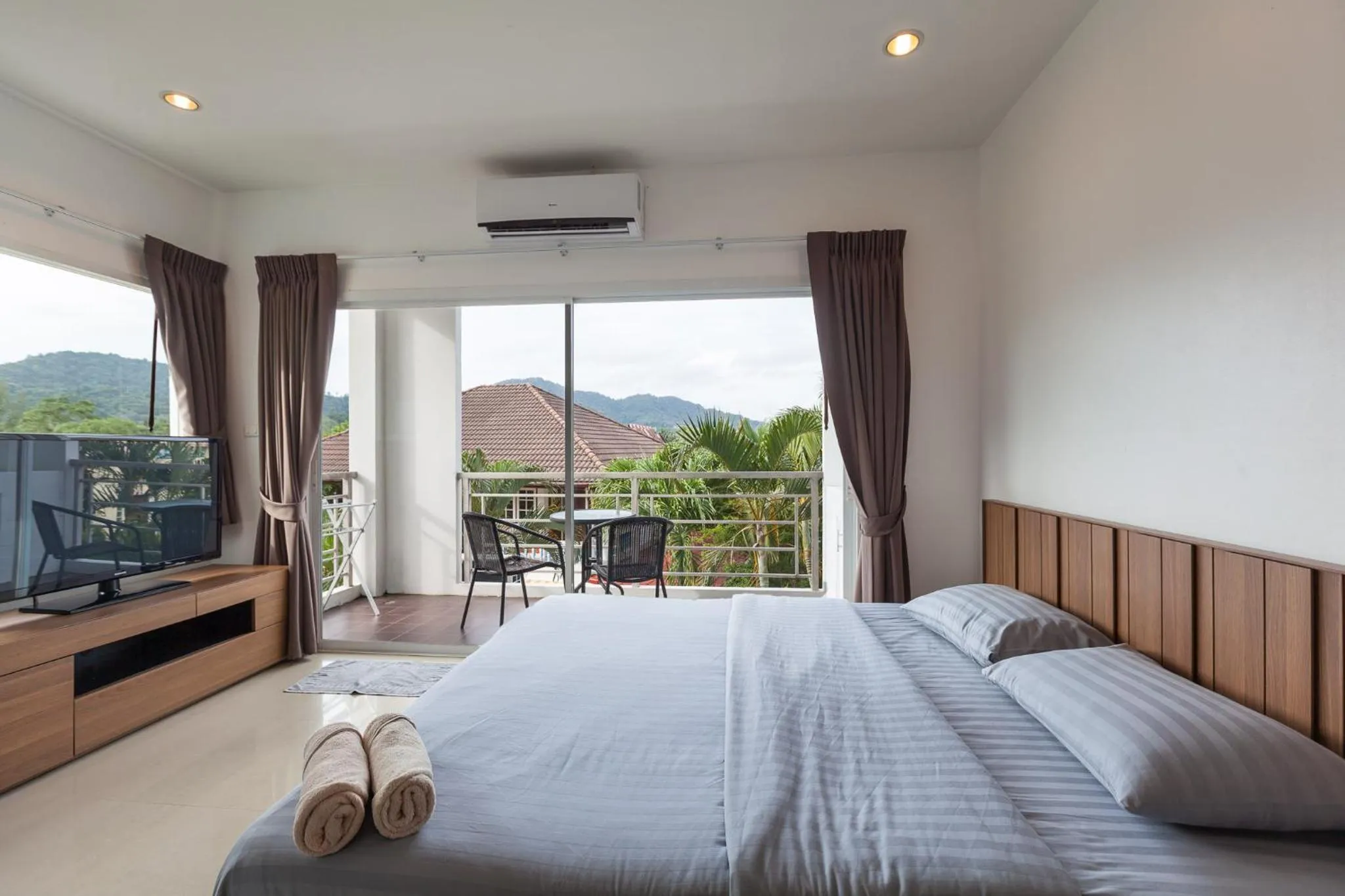 Superior Double Room with Mountain View in Number 4 Phuket