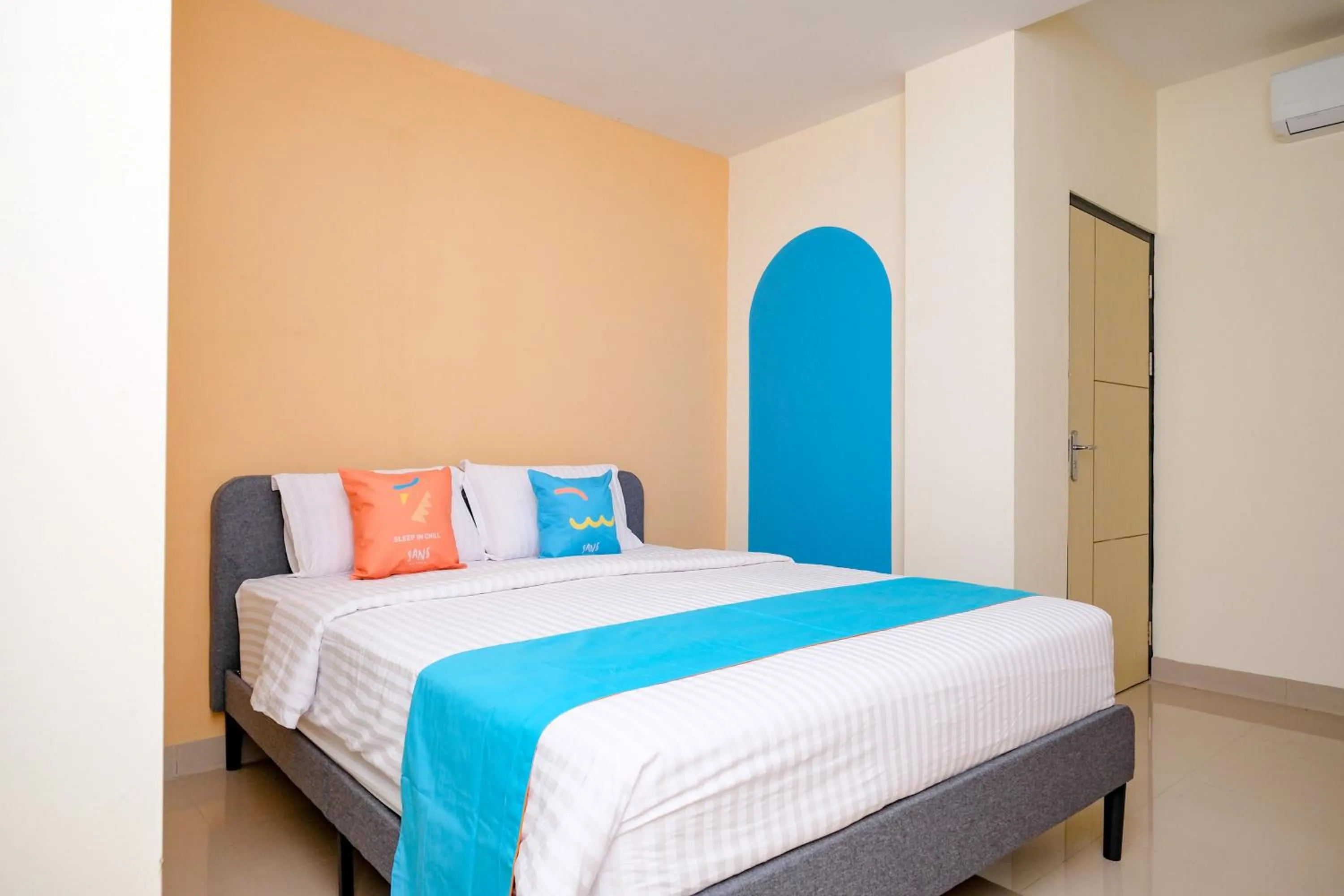 Deluxe Double Room in Sans Hotel Mataram Malioboro