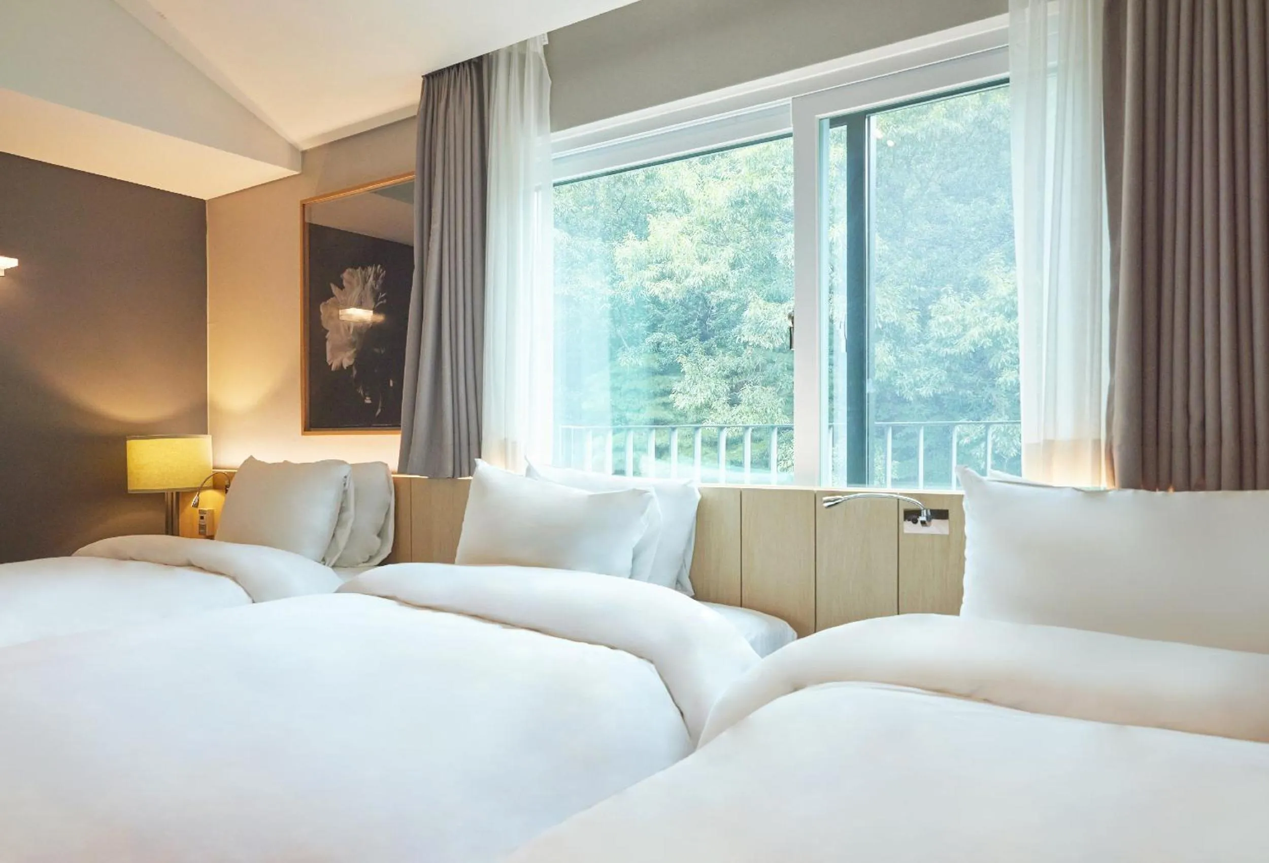 Superior Triple Mountain in Eden Paradise Hotel