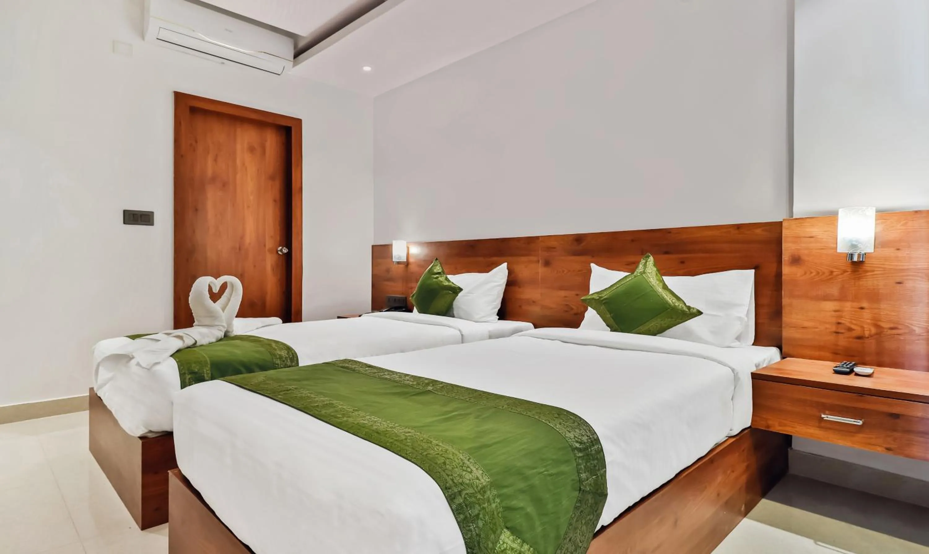Standard Double or Twin Room - single occupancy in Treebo Blu Orchid