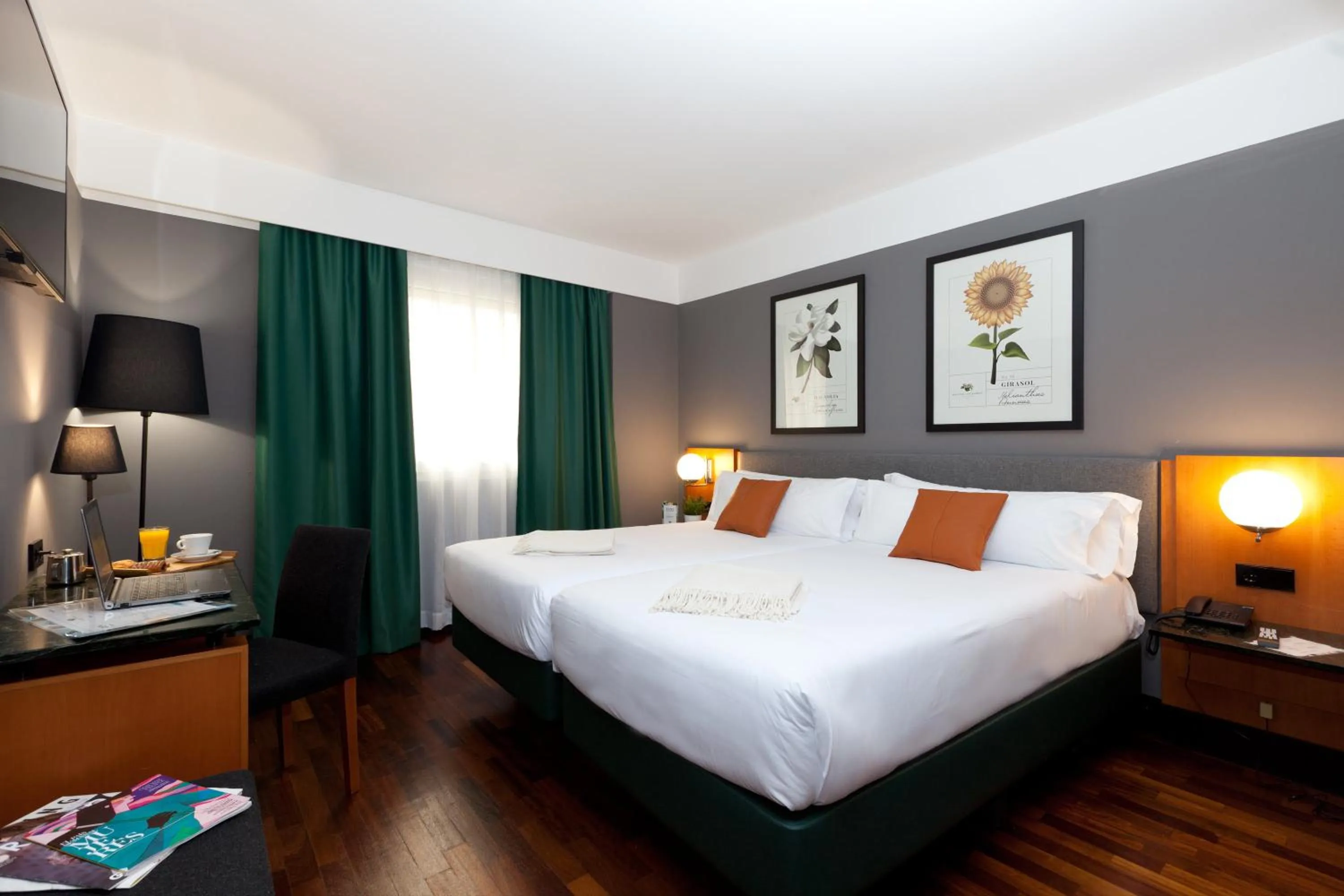 Double Room in Hotel Malcom and Barret