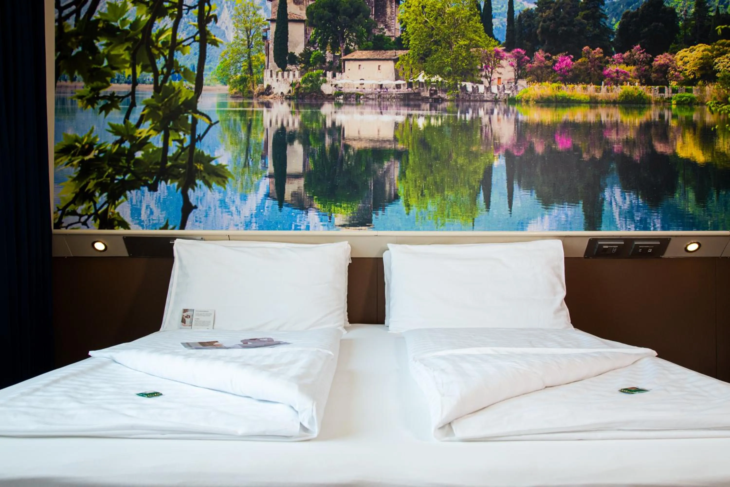 Junior King Suite with Sofa Bed and Spa Bath - Balcony in Best Western Hotel Adige