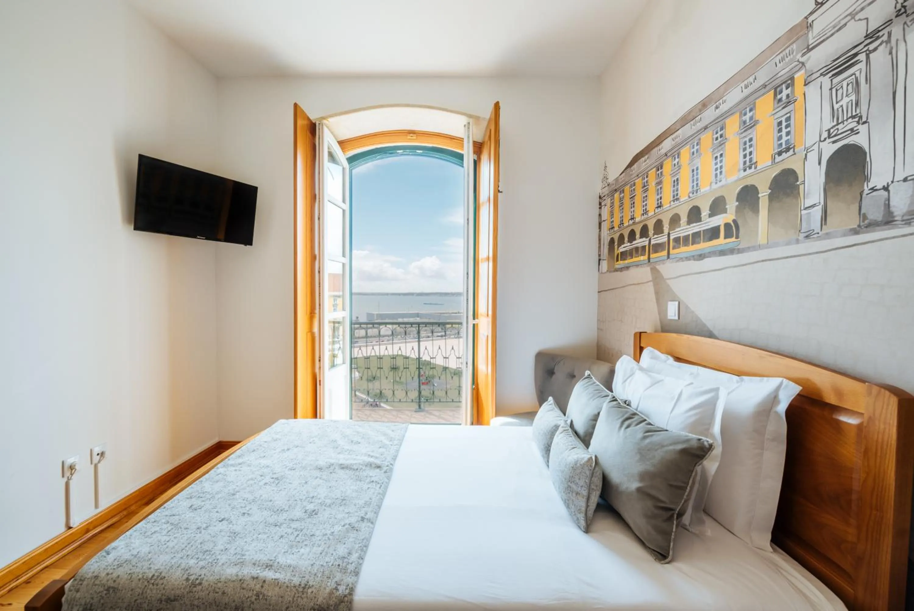 Family Two-Bedroom Apartment with River View  in Varandas de Lisboa - Tejo River Apartments & Rooms