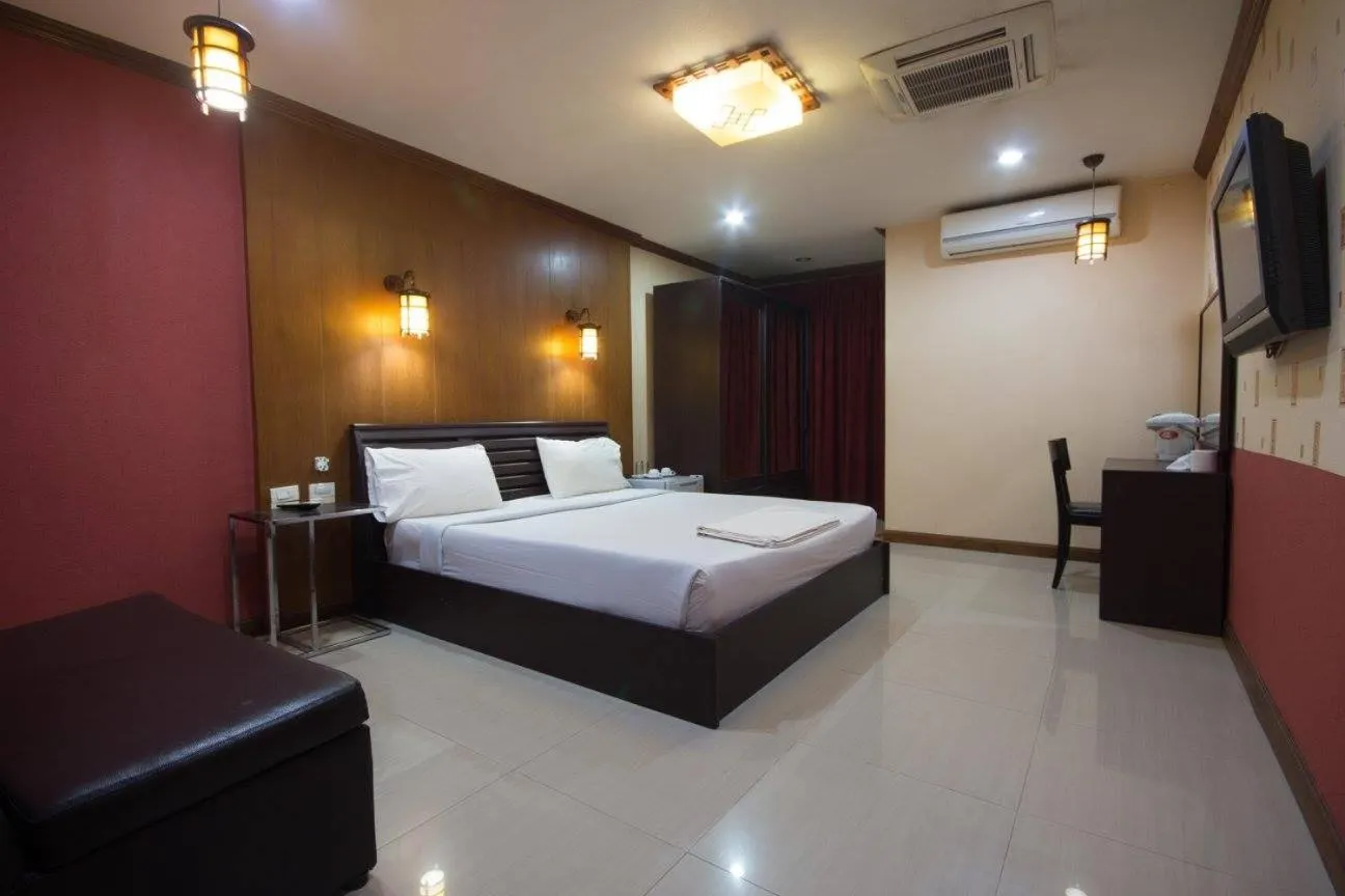 Double Room in Khon Kaen Ruenrom Hotel