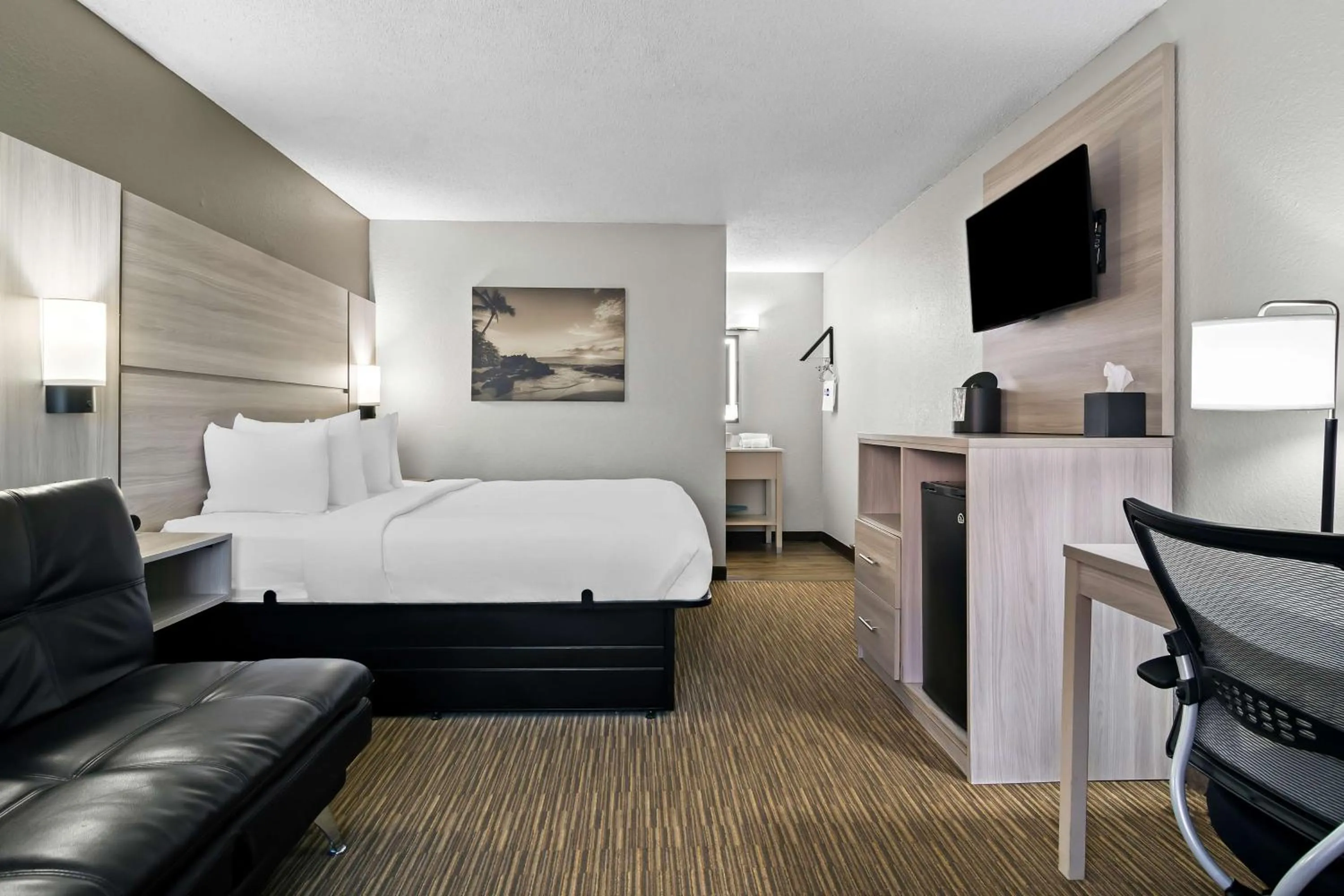 King Suite - Non-Smoking in Best Western The Oasis at Joplin