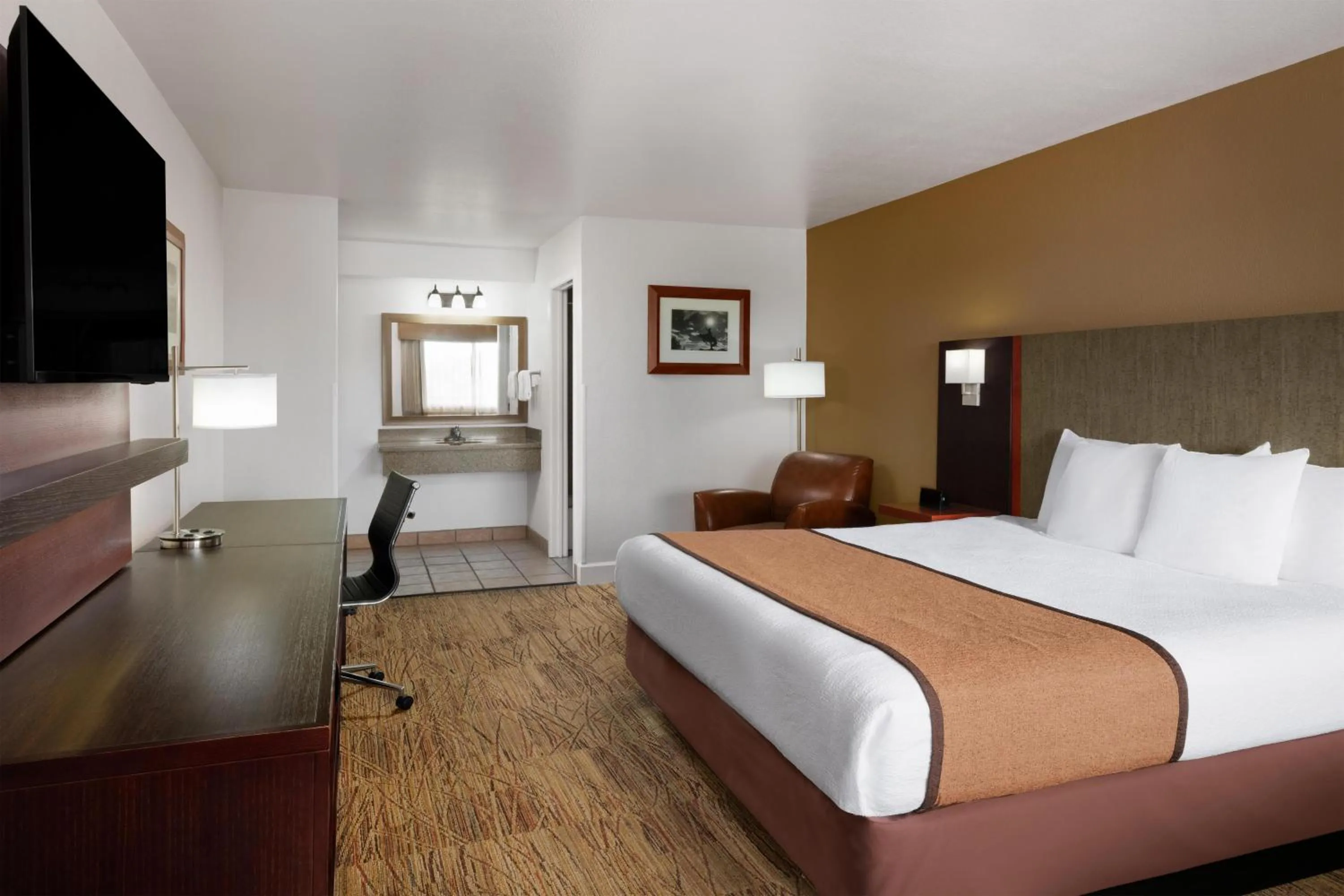 King Room - Non-Smoking in Best Western Discovery Inn