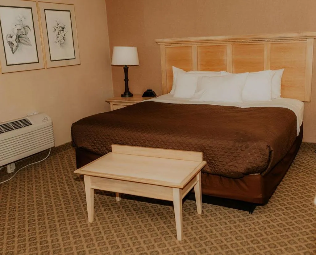 King Room in Wallace Inn