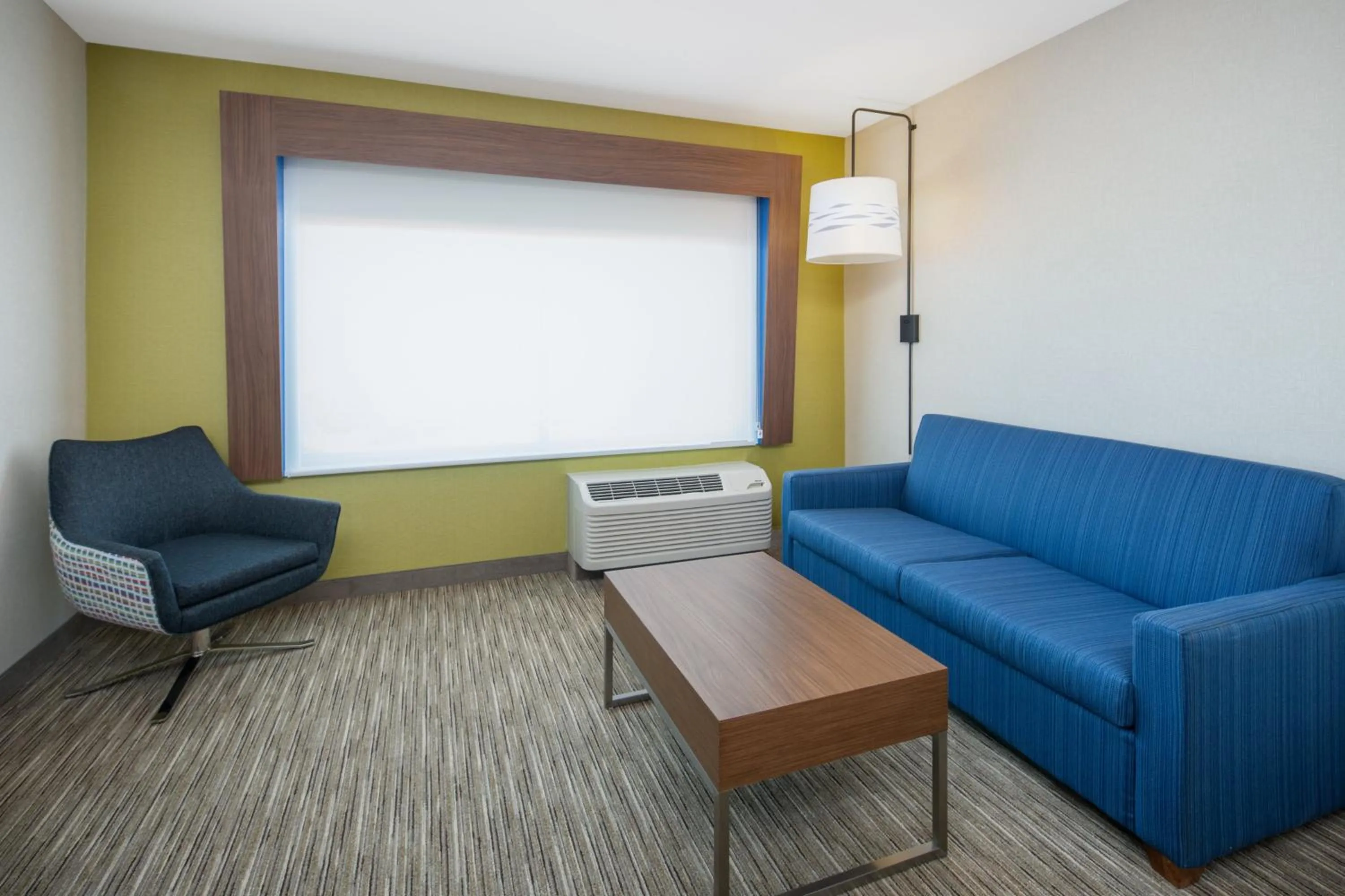 Suite - Hearing Accessible - Non-Smoking in Holiday Inn Express & Suites Chico by IHG