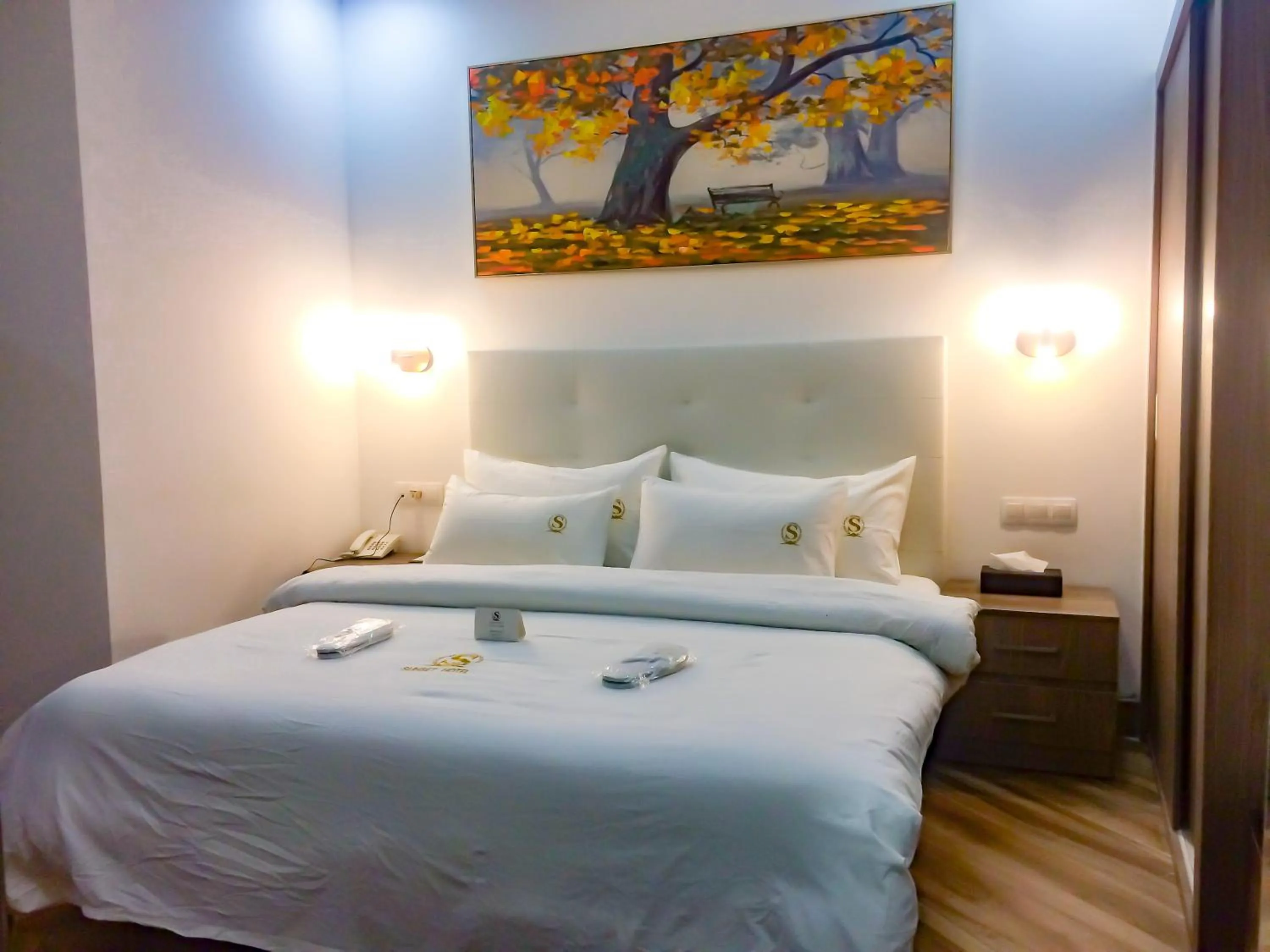 Single Room in SUNSET HOTEL