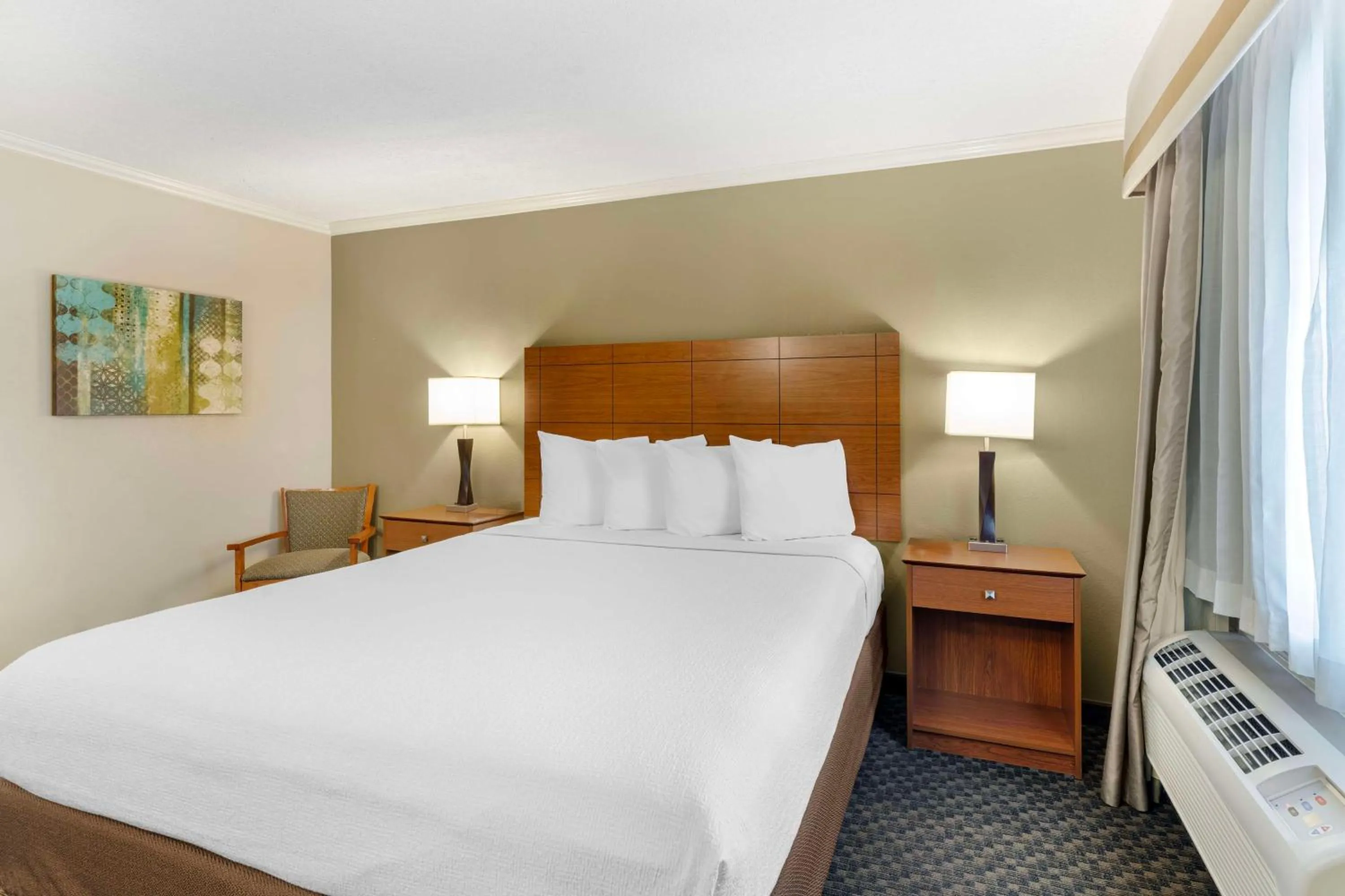 Executive King Room - Non-Smoking in Best Western Oxnard Inn