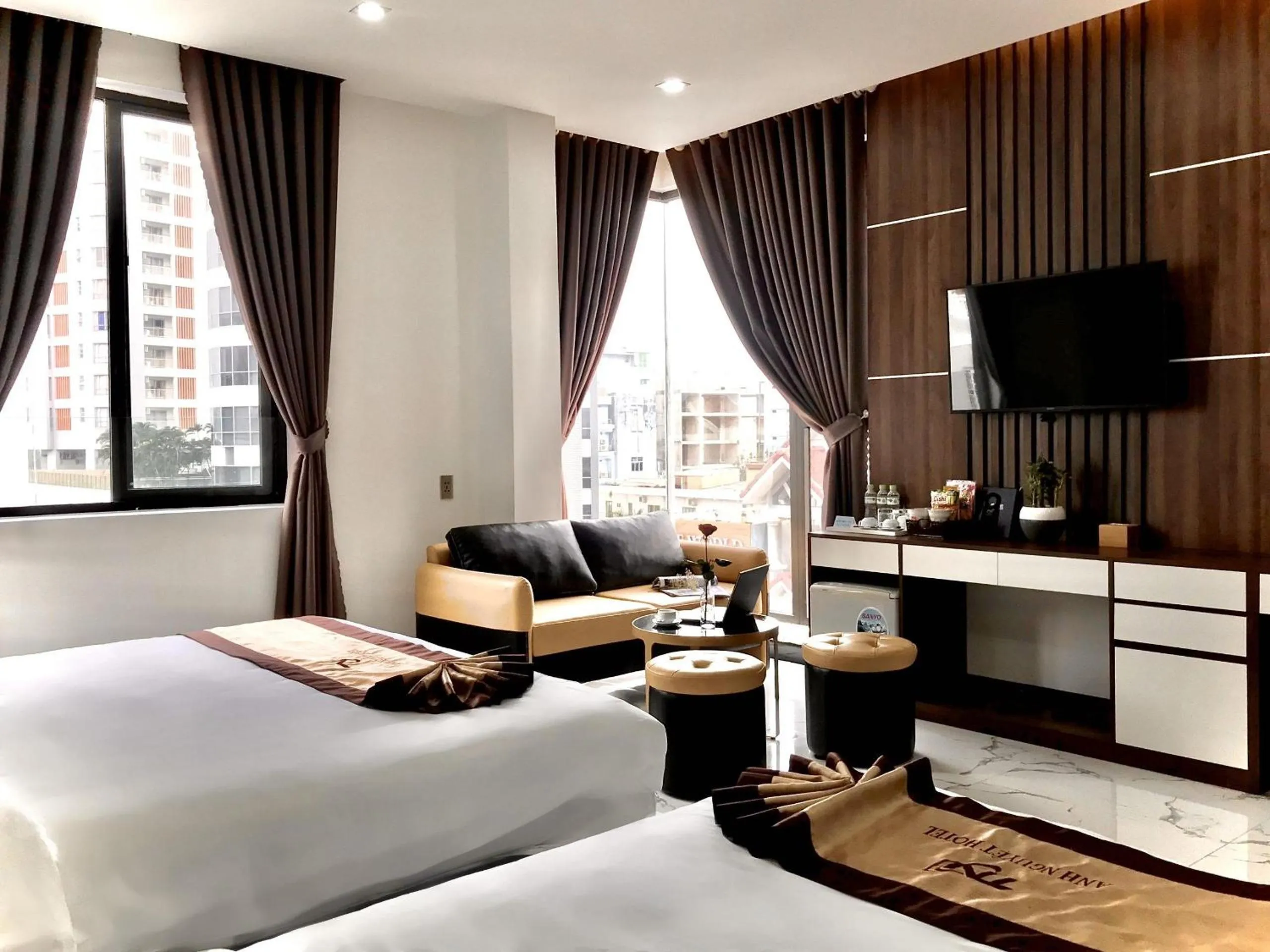 Deluxe Family Room with City View in Anh Nguyet Da Nang Hotel