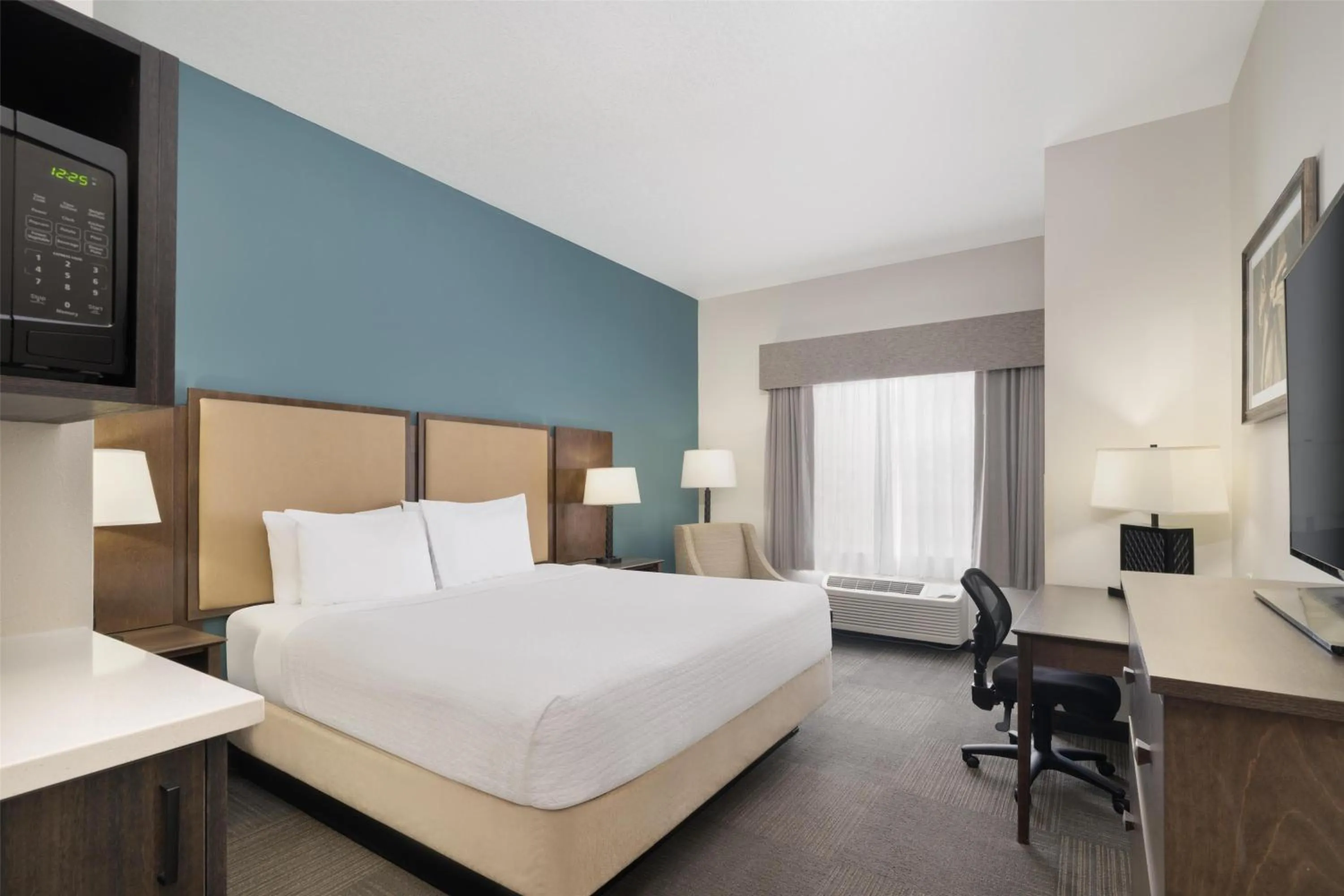 King Room - Non Smoking in Best Western Plus Frontier Inn