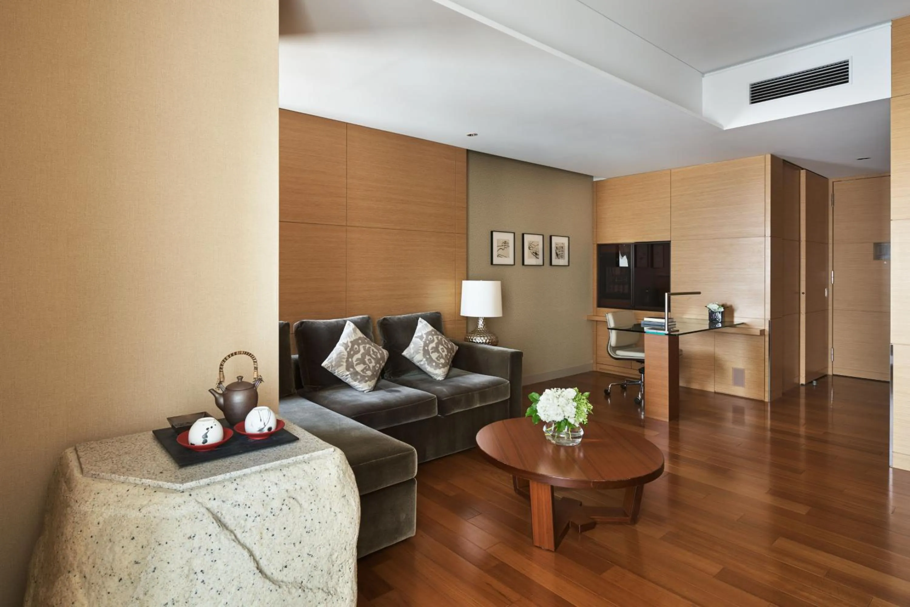 Junior King Suite in InterContinental Hotel Osaka by IHG