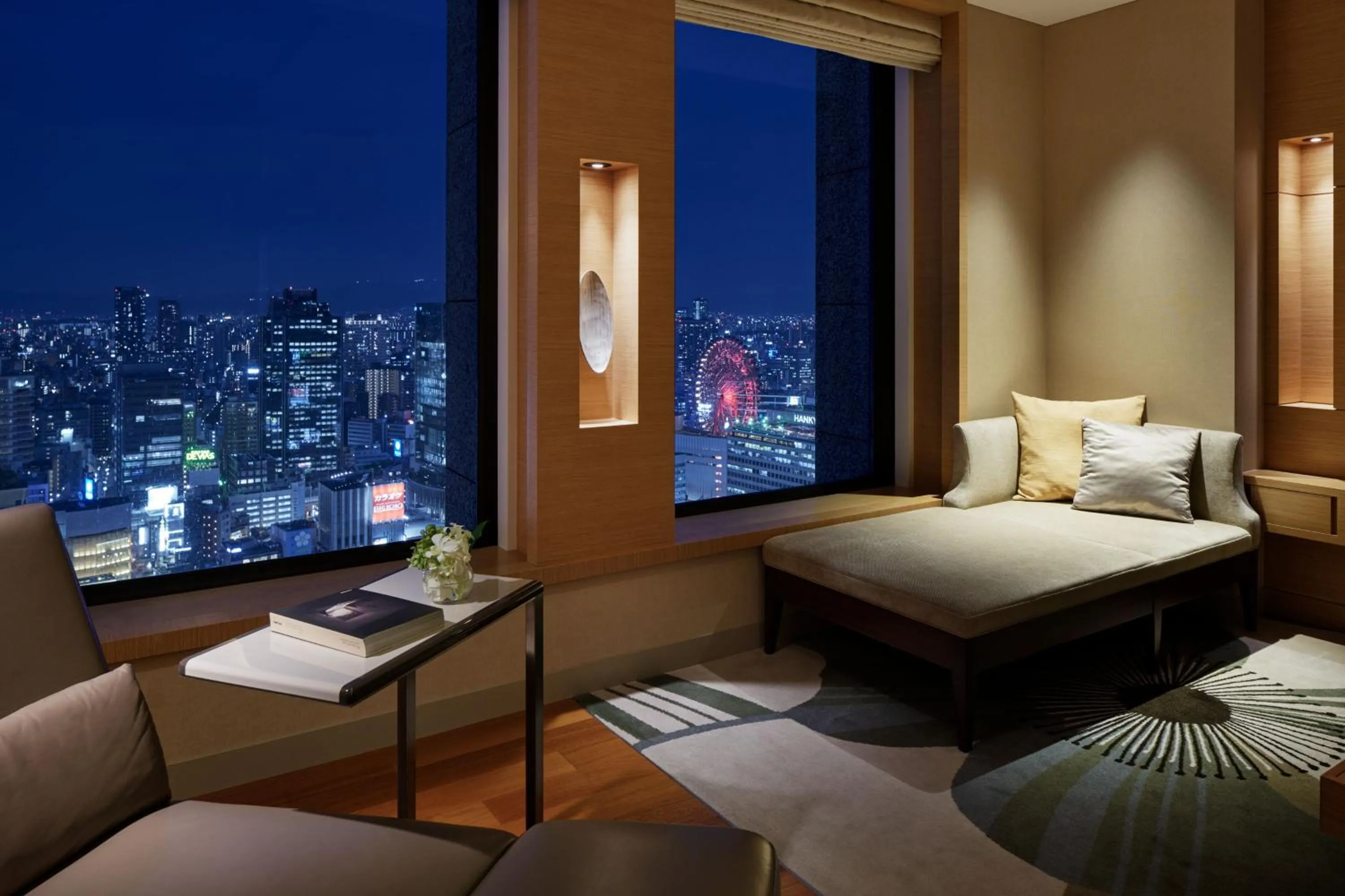 Premium King Room with Lounge Access and City View in InterContinental Hotel Osaka by IHG