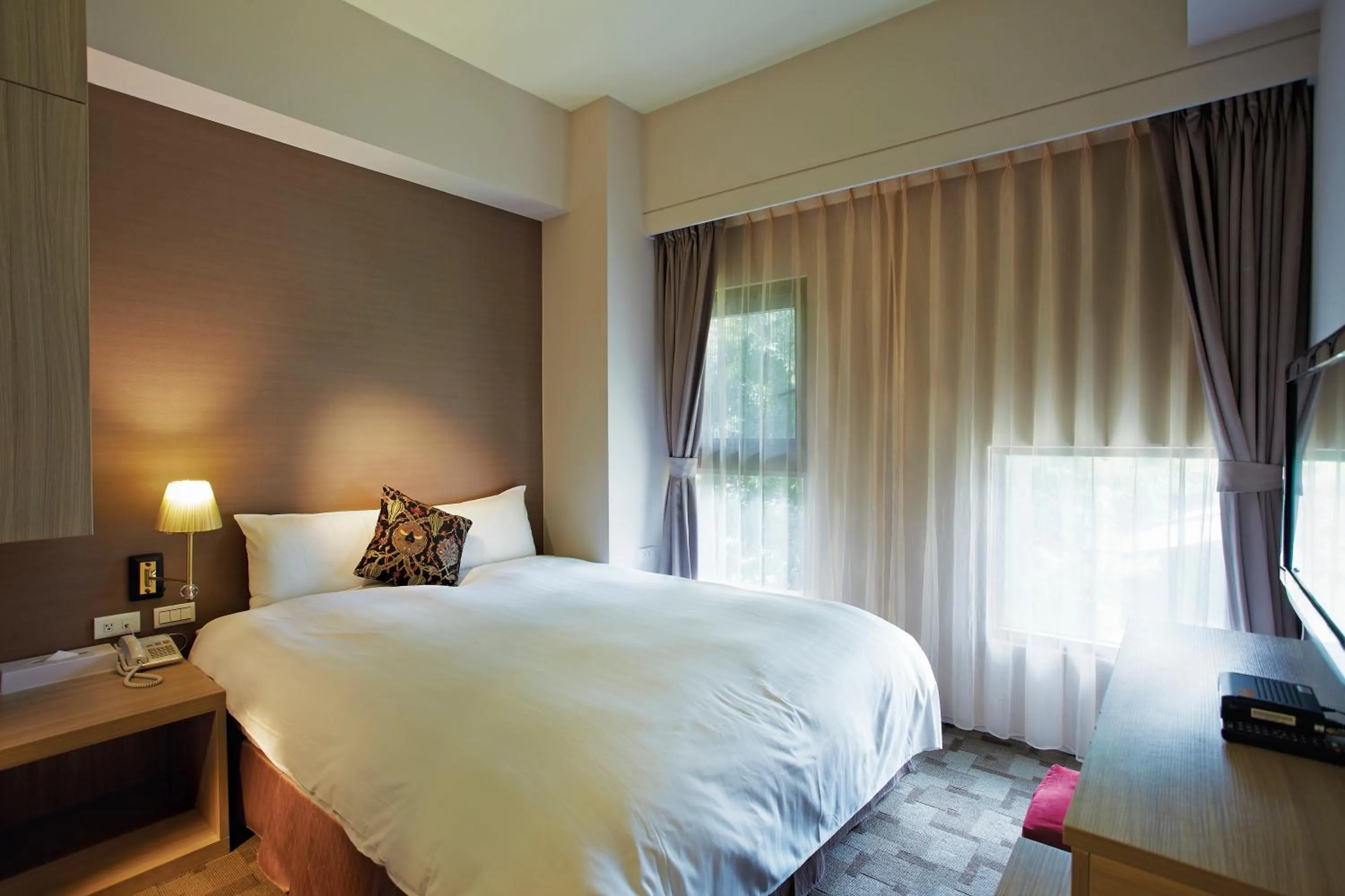 Business Double Room in Micasa Hotel