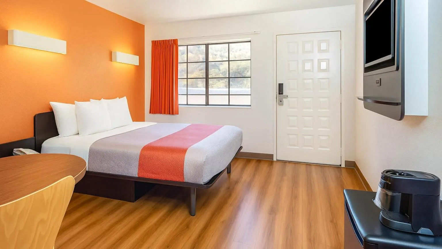 Double Room - Disability Access - Non-Smoking in Motel 6-Carlsbad, CA Beach