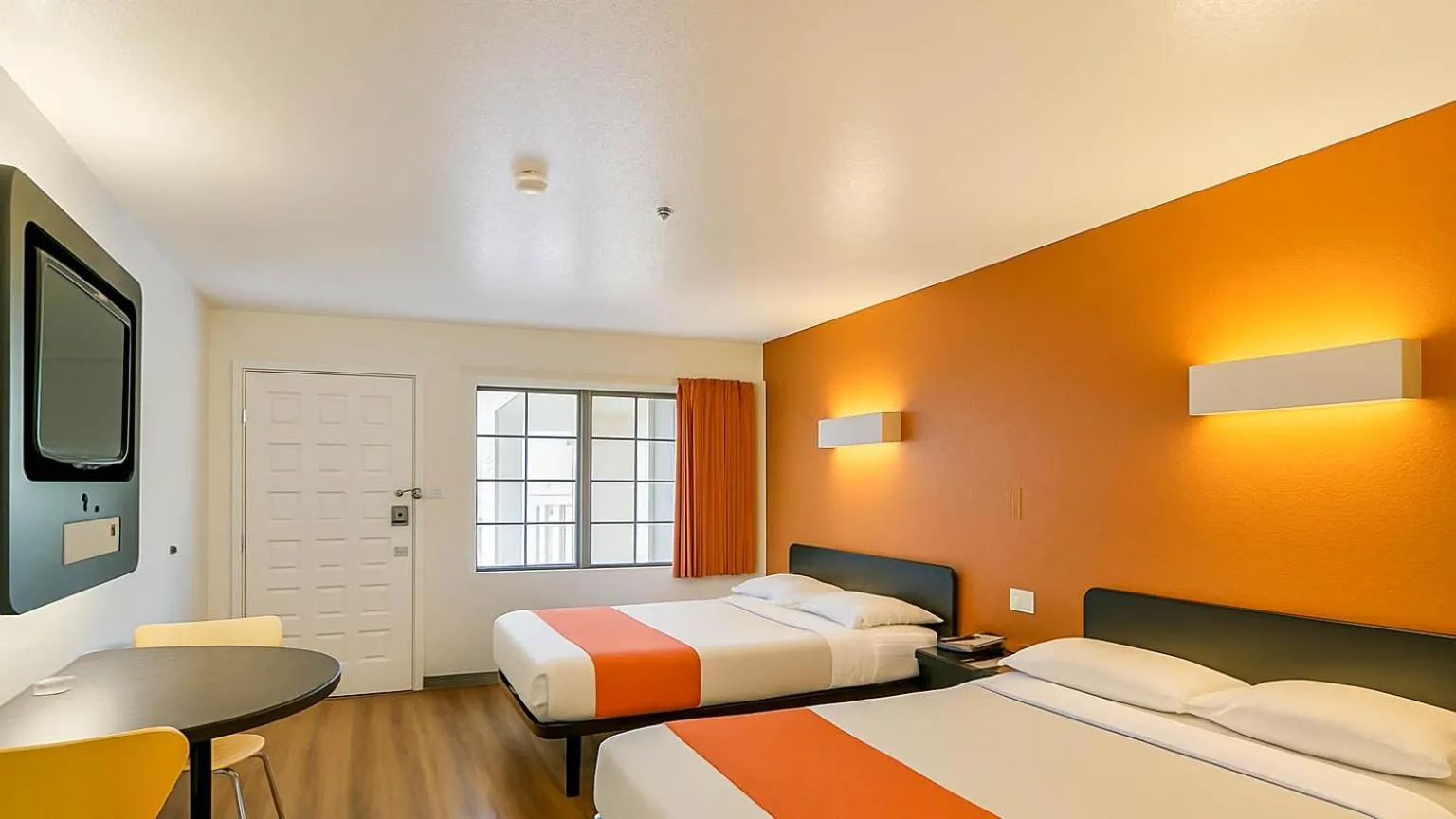 Premium Quadruple Room - Non-Smoking in Motel 6-Carlsbad, CA Beach