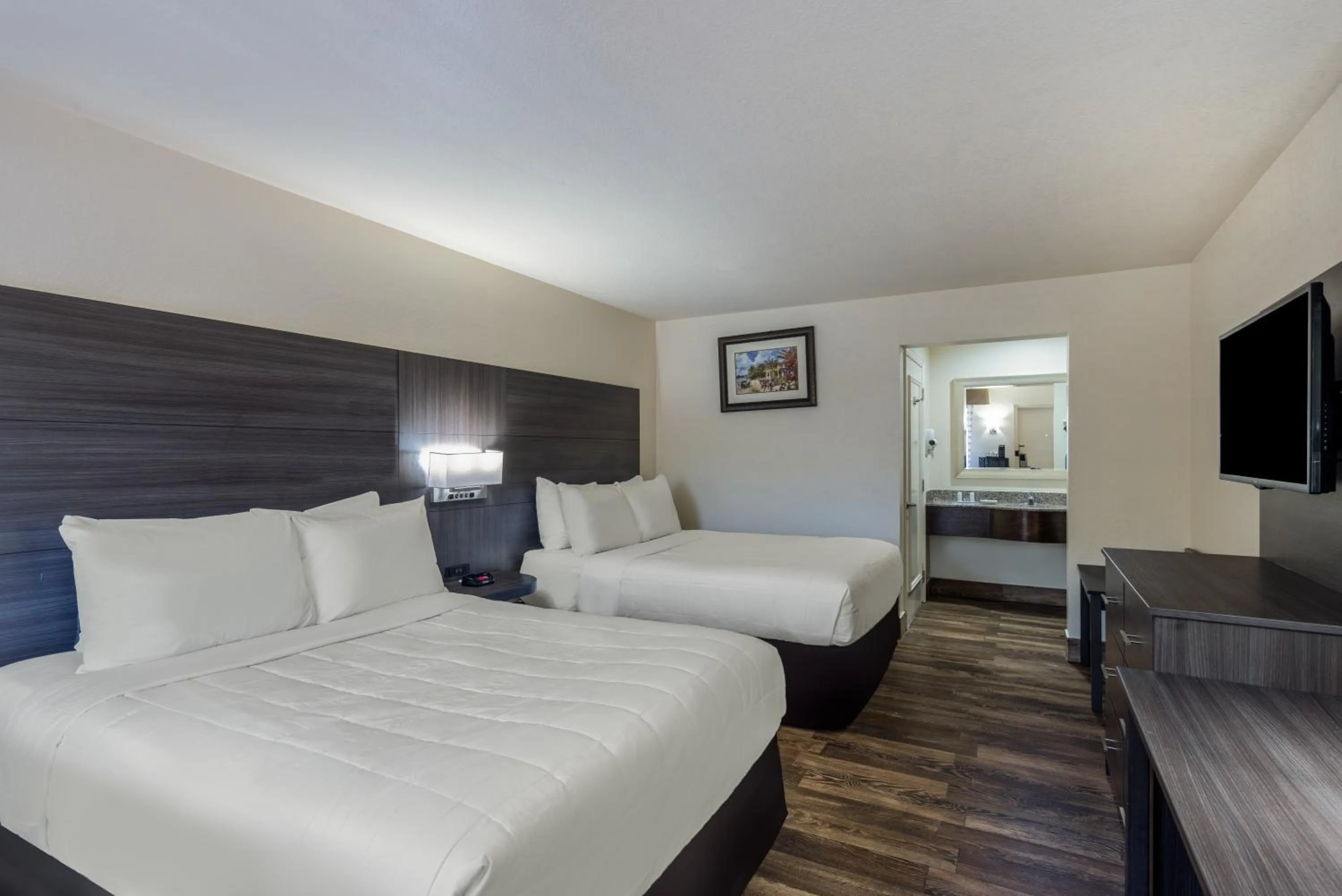 Deluxe Queen Room with Two Queen Beds - Ground Floor/Non-Smoking in Travelodge by Wyndham Florida City/Homestead/Everglades