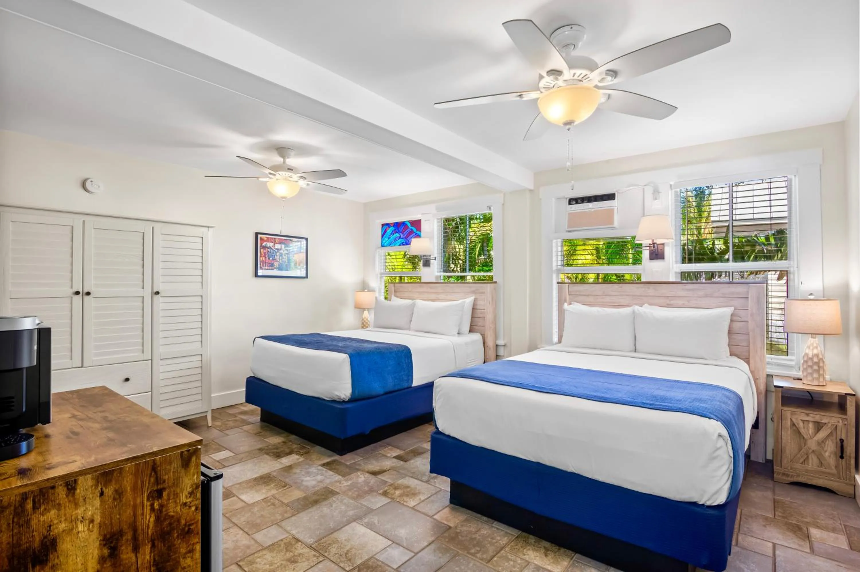 2 Queen Island Room in Eden House