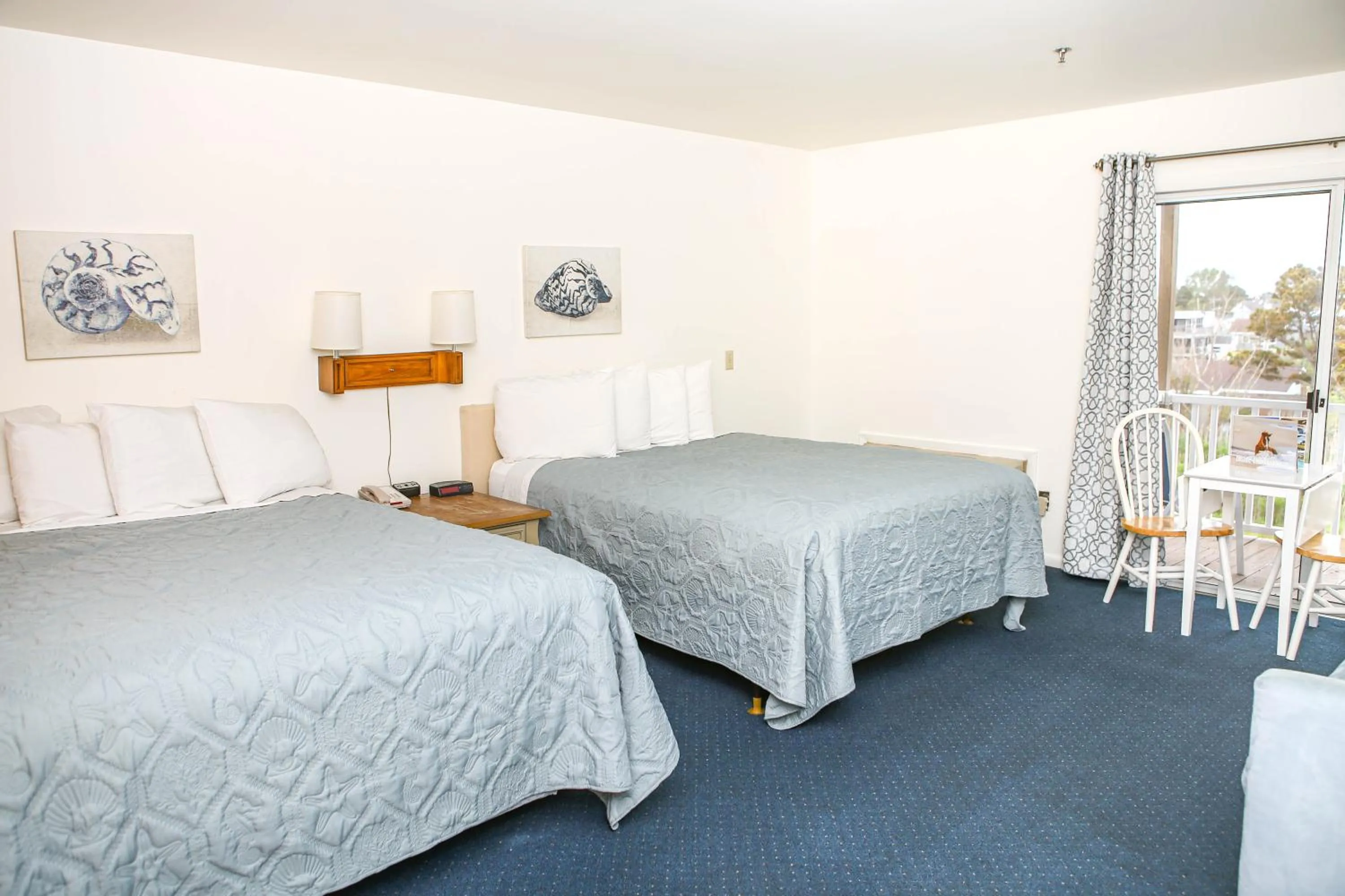 Queen Room with Sea View in Waterside Inn
