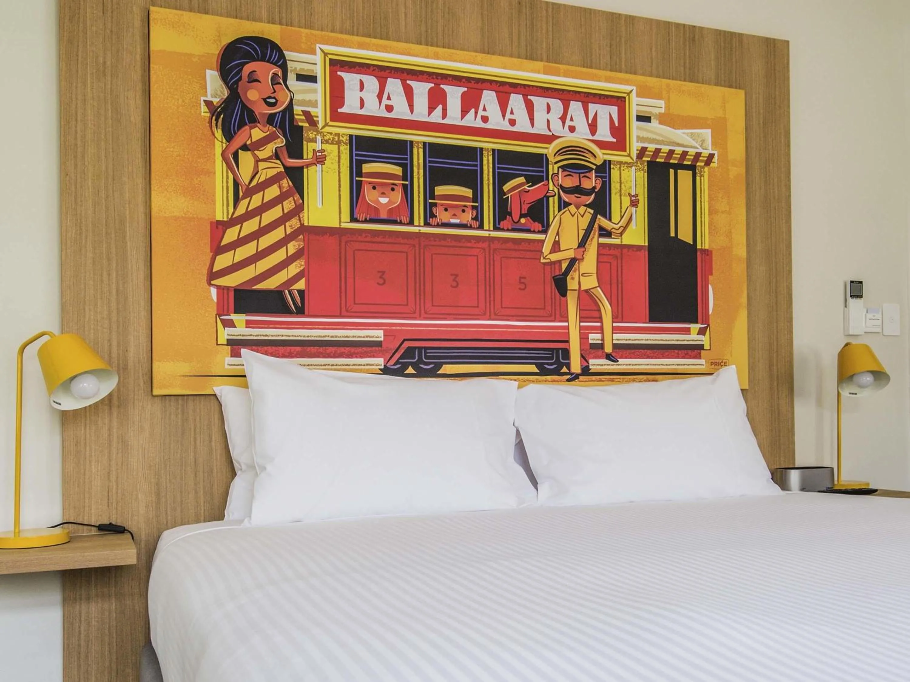 Superior Room with King Bed in Mercure Ballarat Hotel & Convention Centre