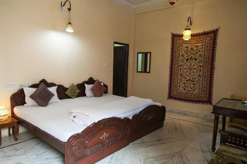 Super Deluxe Double Room in Kanhaia Haveli