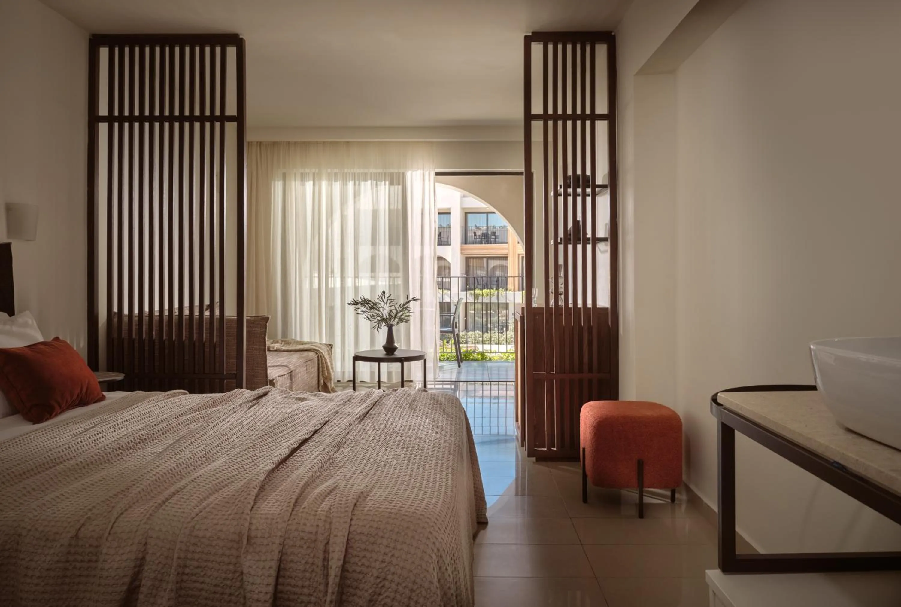 Deluxe Junior Suite in Planos Hotel