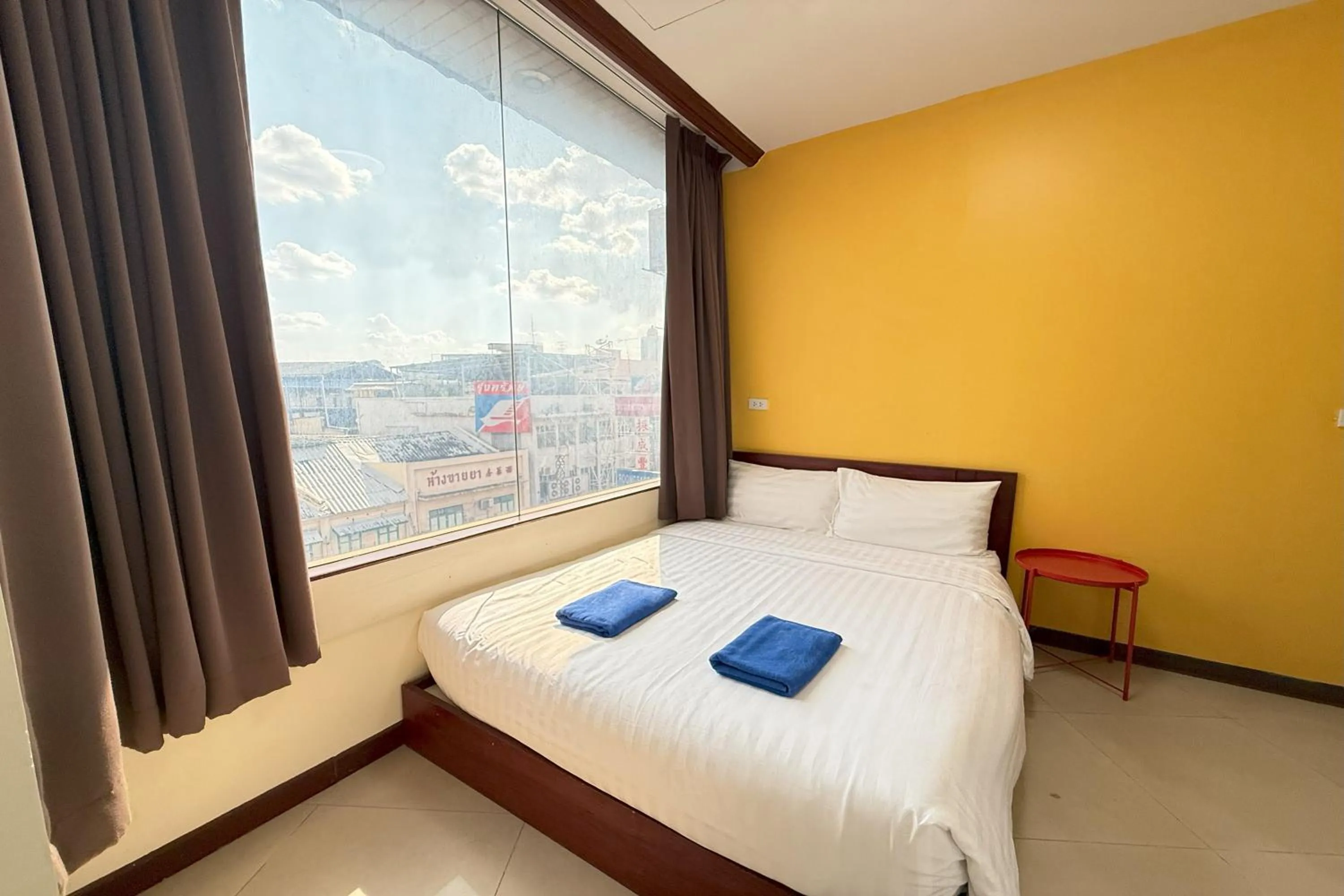 Double Room City View with Private Bathroom in Scala Hostel