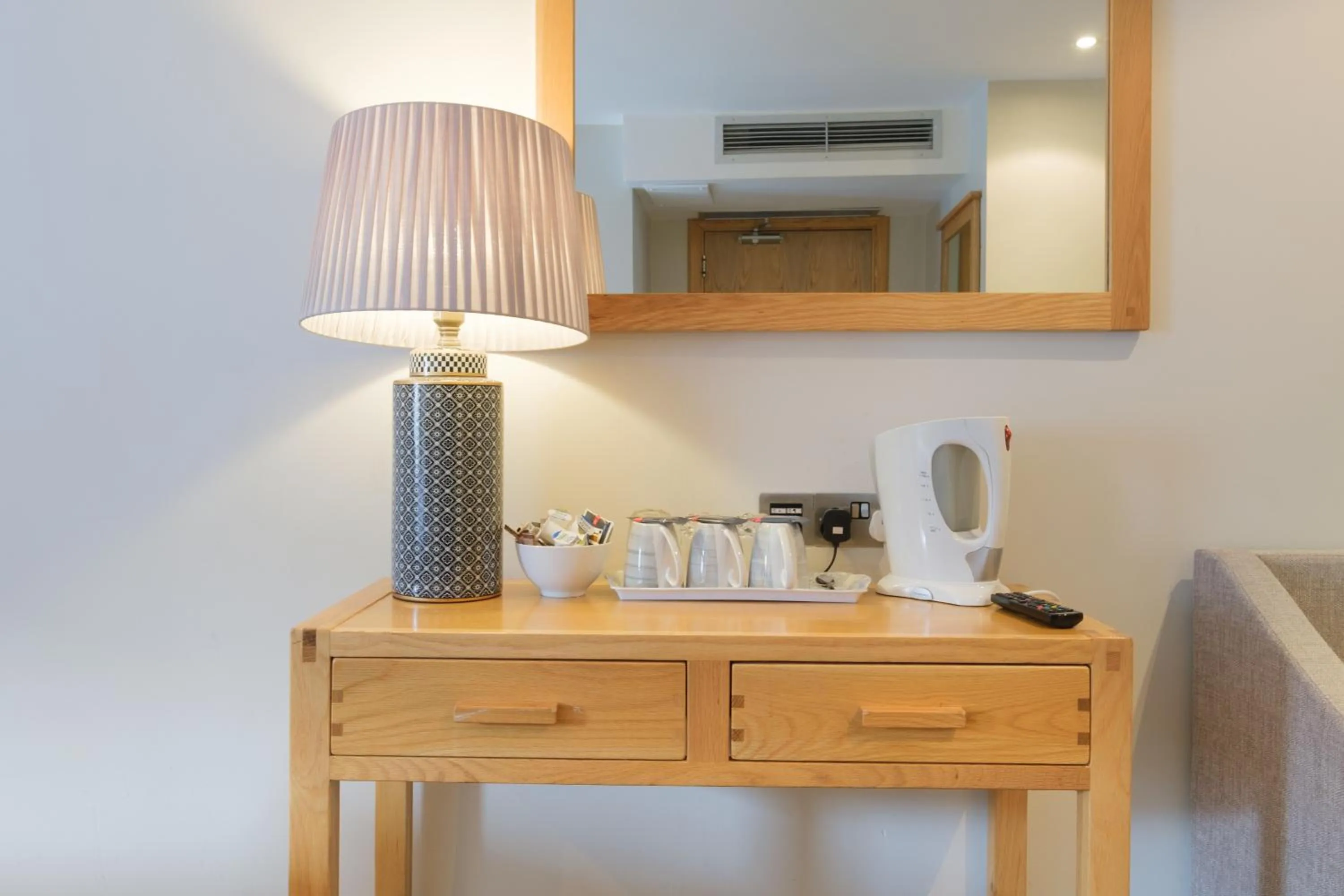 Superior Twin Room in The Eyre Square Townhouse